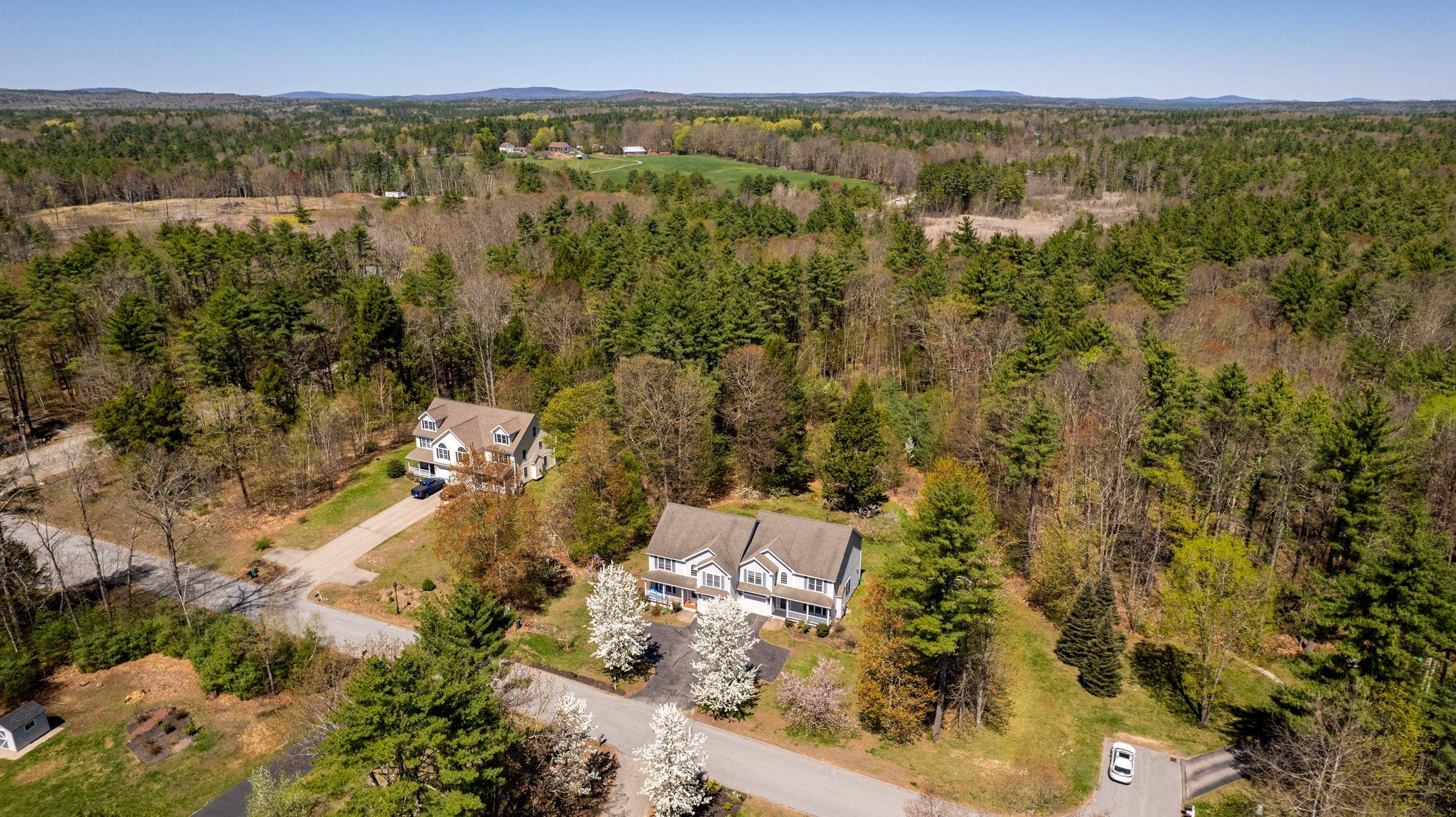 Lee, NH 03861,7 Piper LN