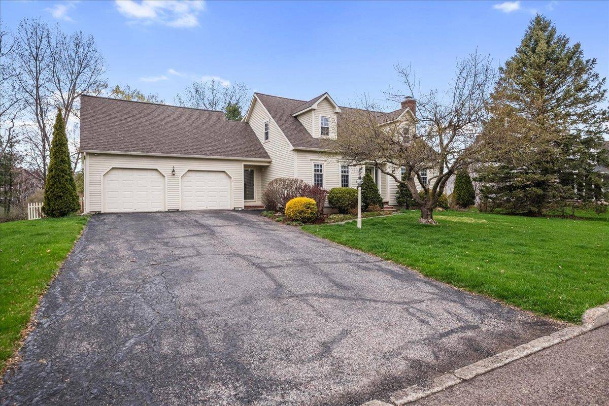 South Burlington, VT 05446,16 Adirondack ST