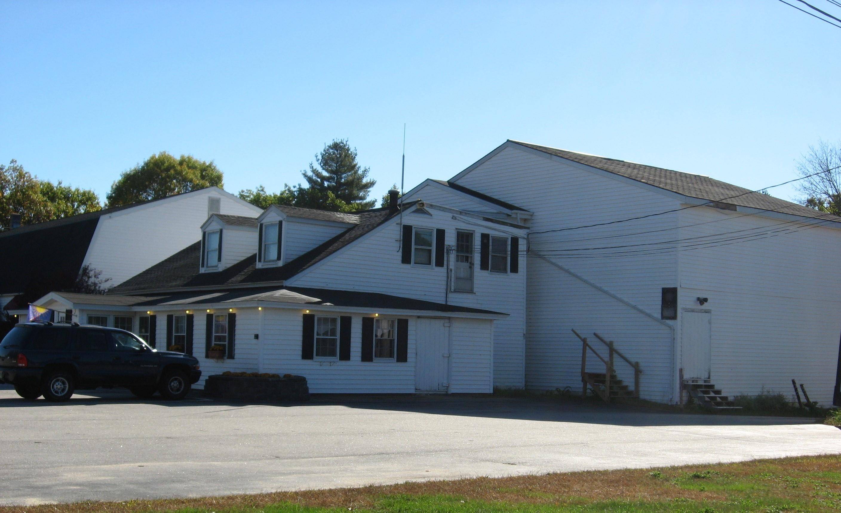 Londonderry, NH 03053,3 Rockingham RD #B-102 & B-105