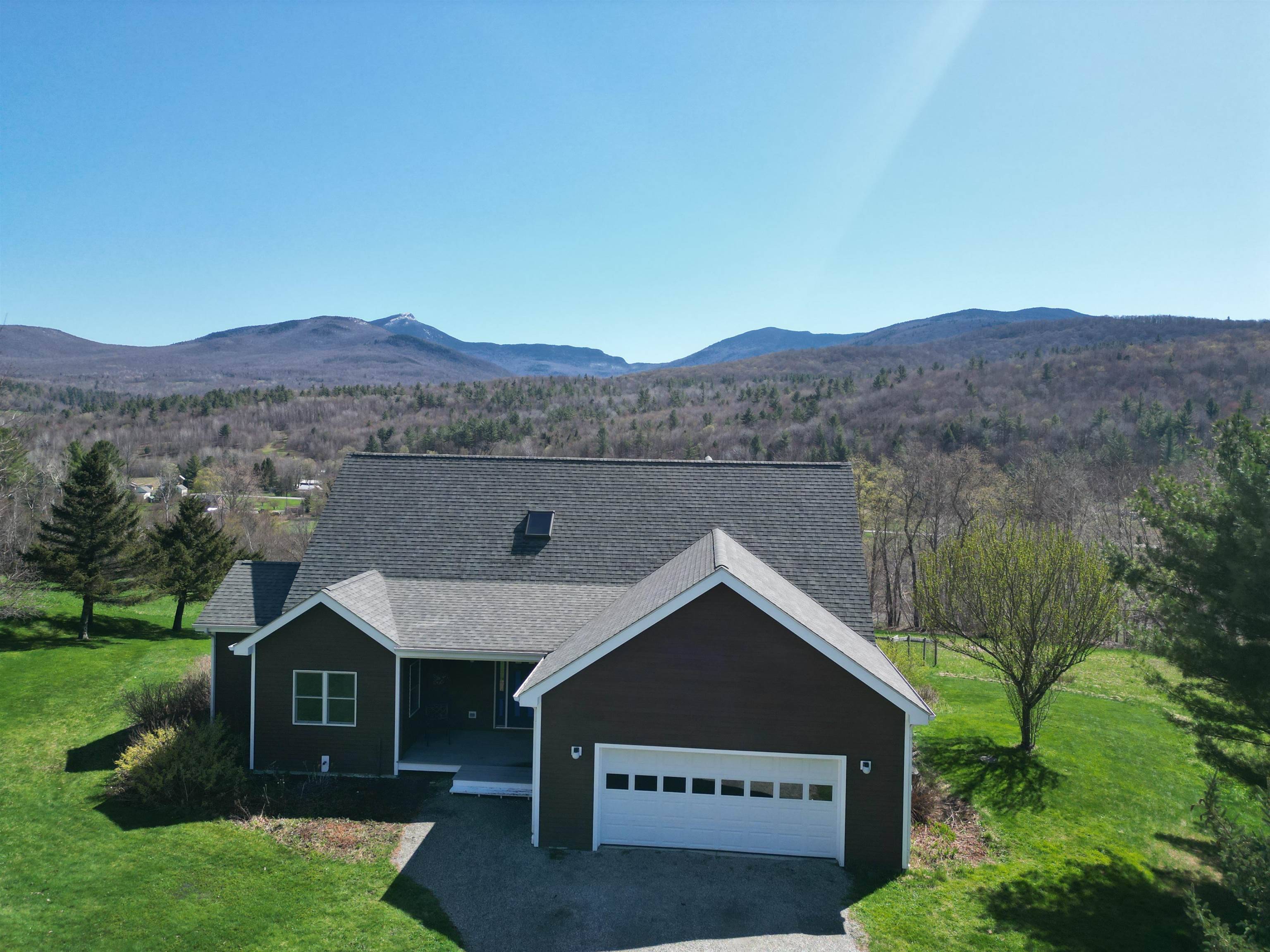 Huntington, VT 05462,366 Sunrise DR