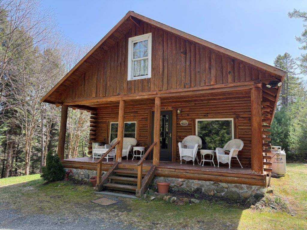 Canaan, NH 03741,37 Maple RD