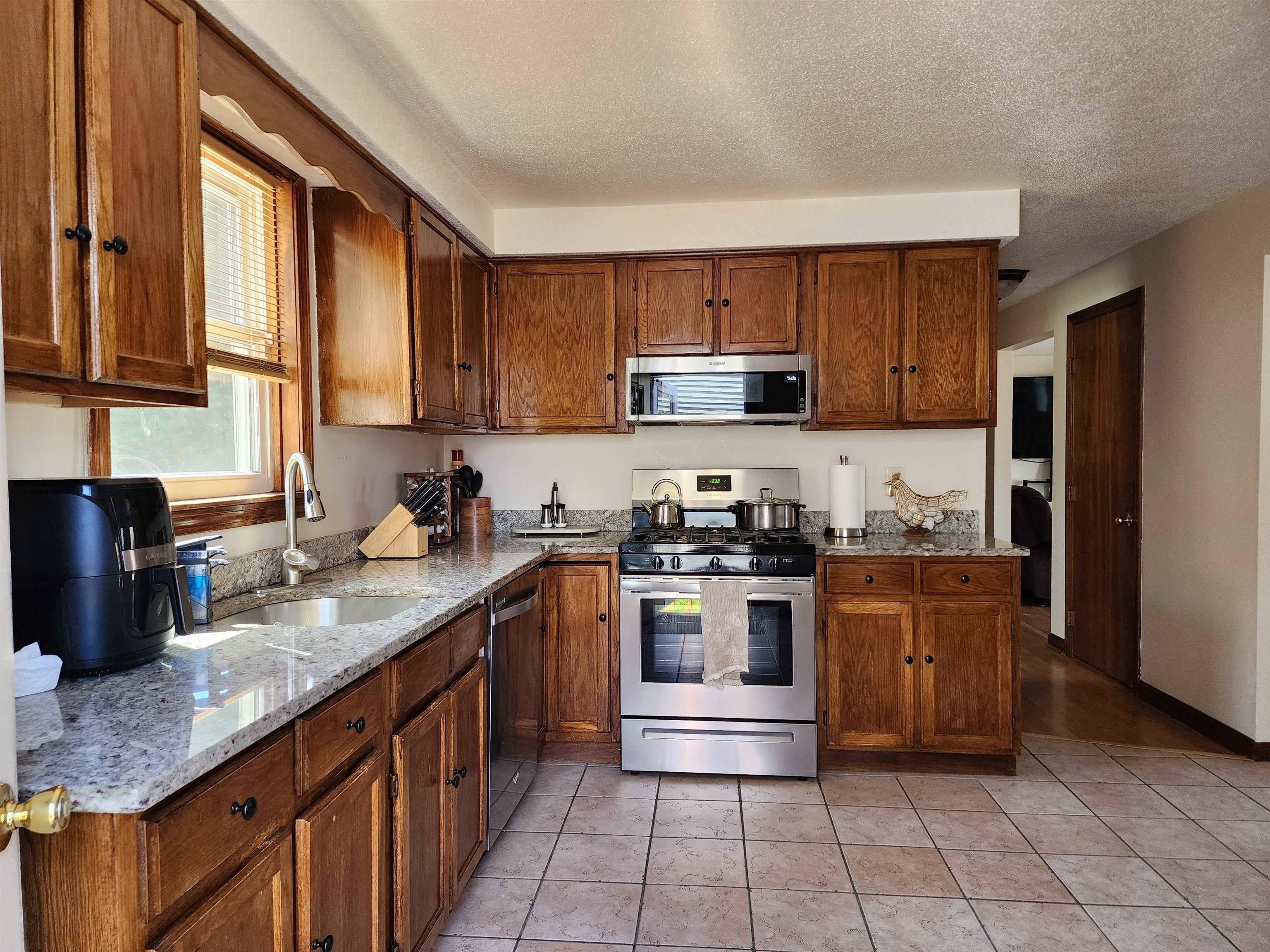 Nashua, NH 03062,16 Killian DR