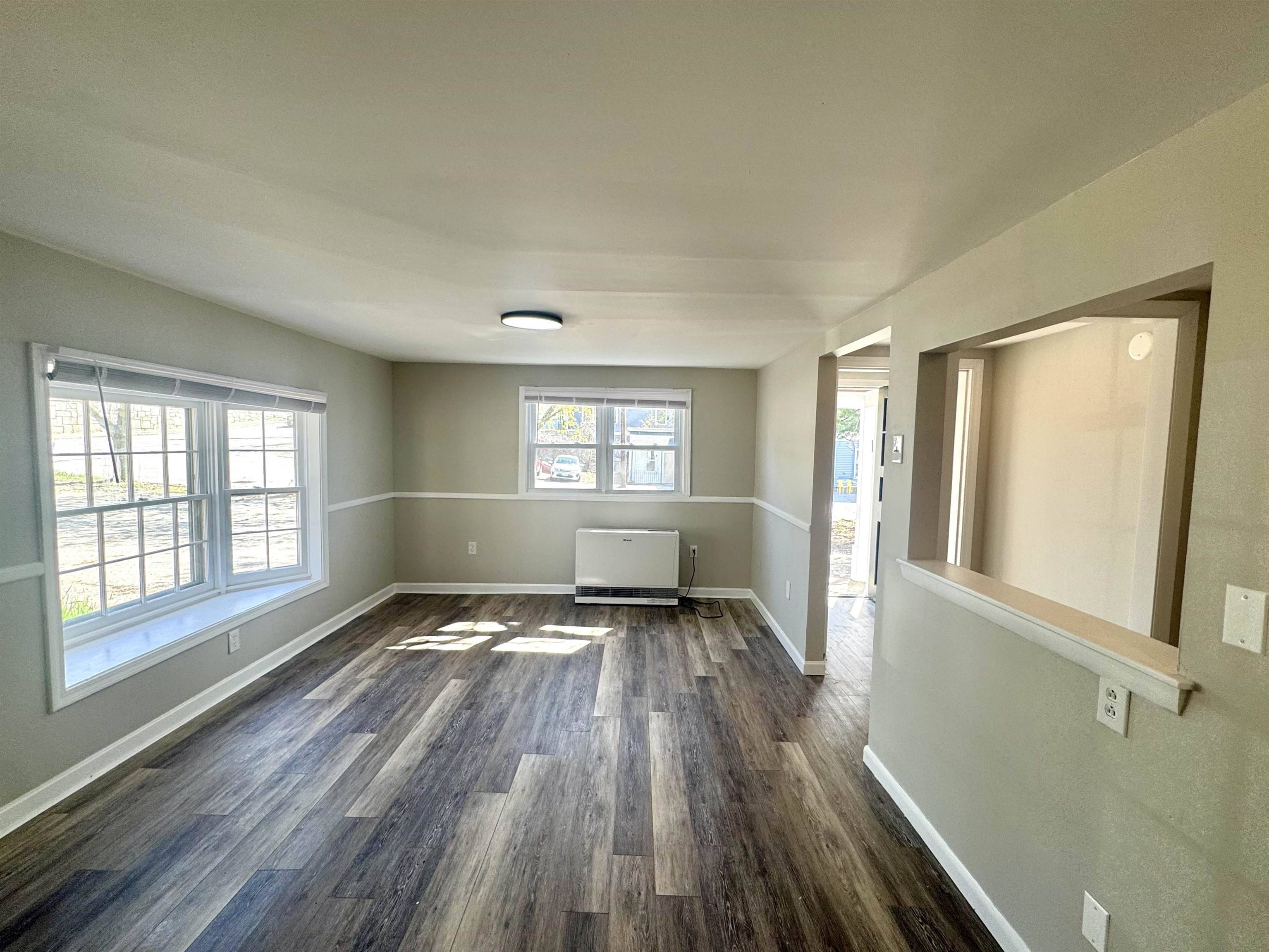 Laconia, NH 03246,158 Union AVE