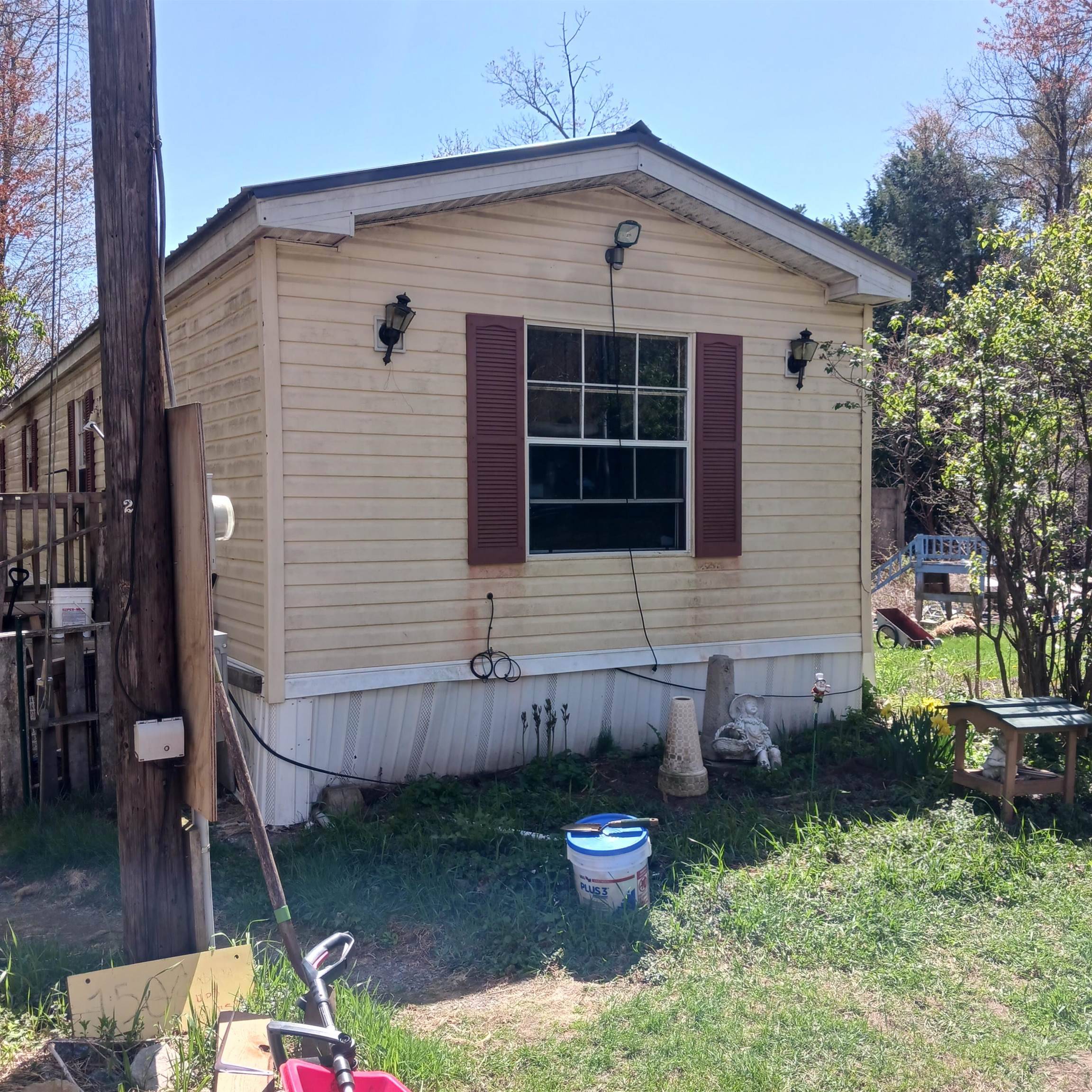 Hinsdale, NH 03451,150 Oxbow RD