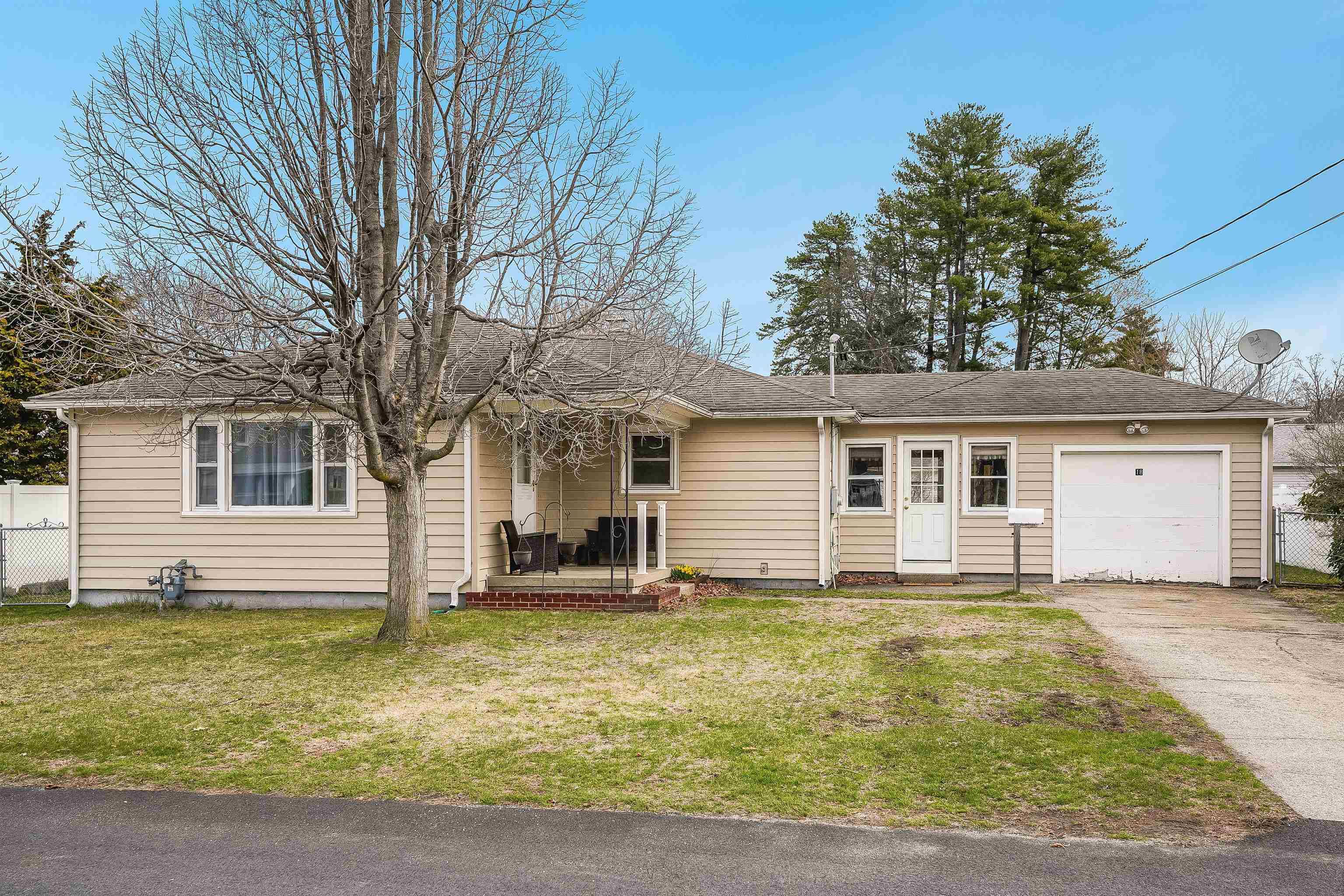 Nashua, NH 03060,18 Hatch ST