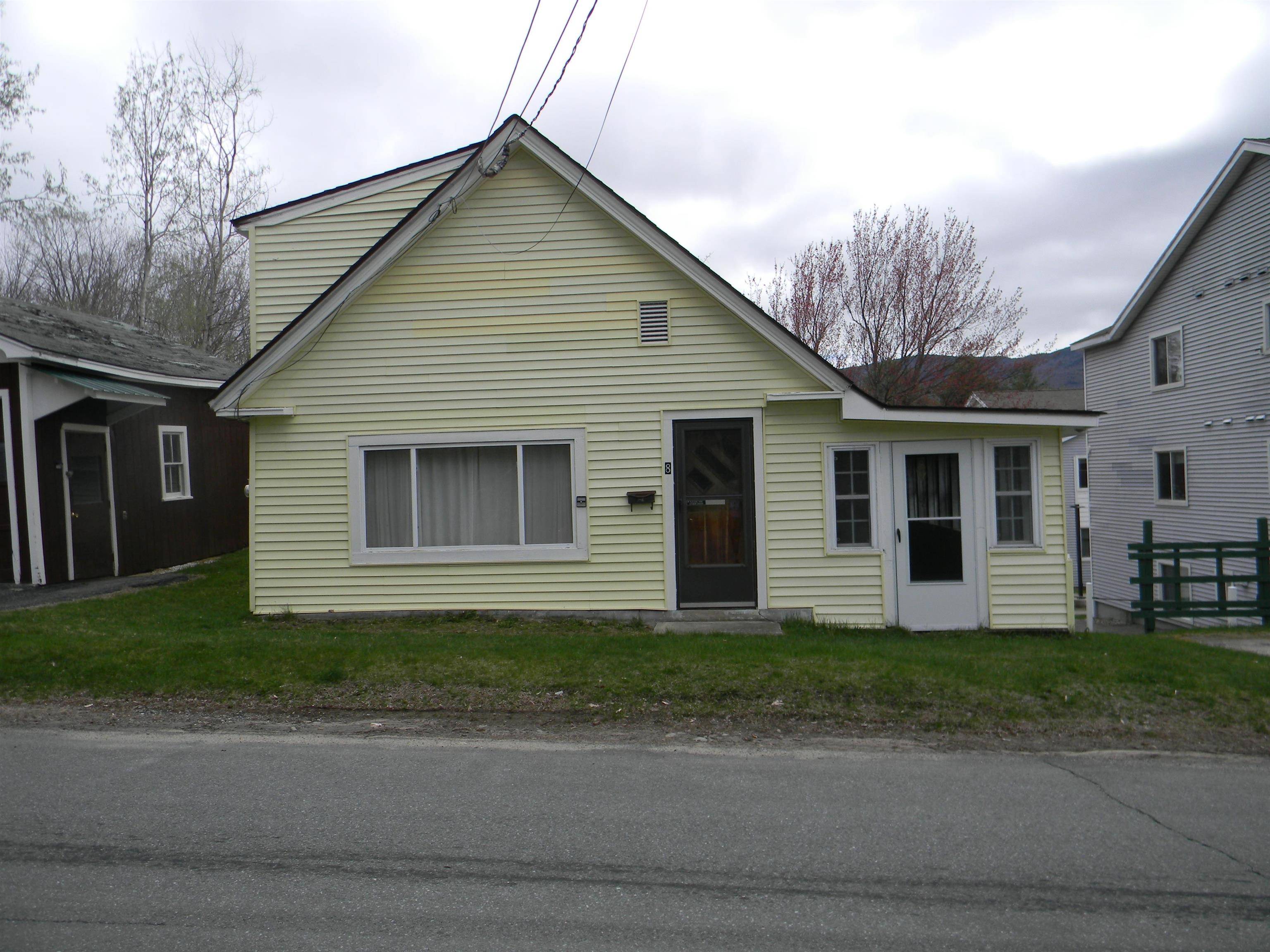 Northumberland, NH 03582,8 First ST
