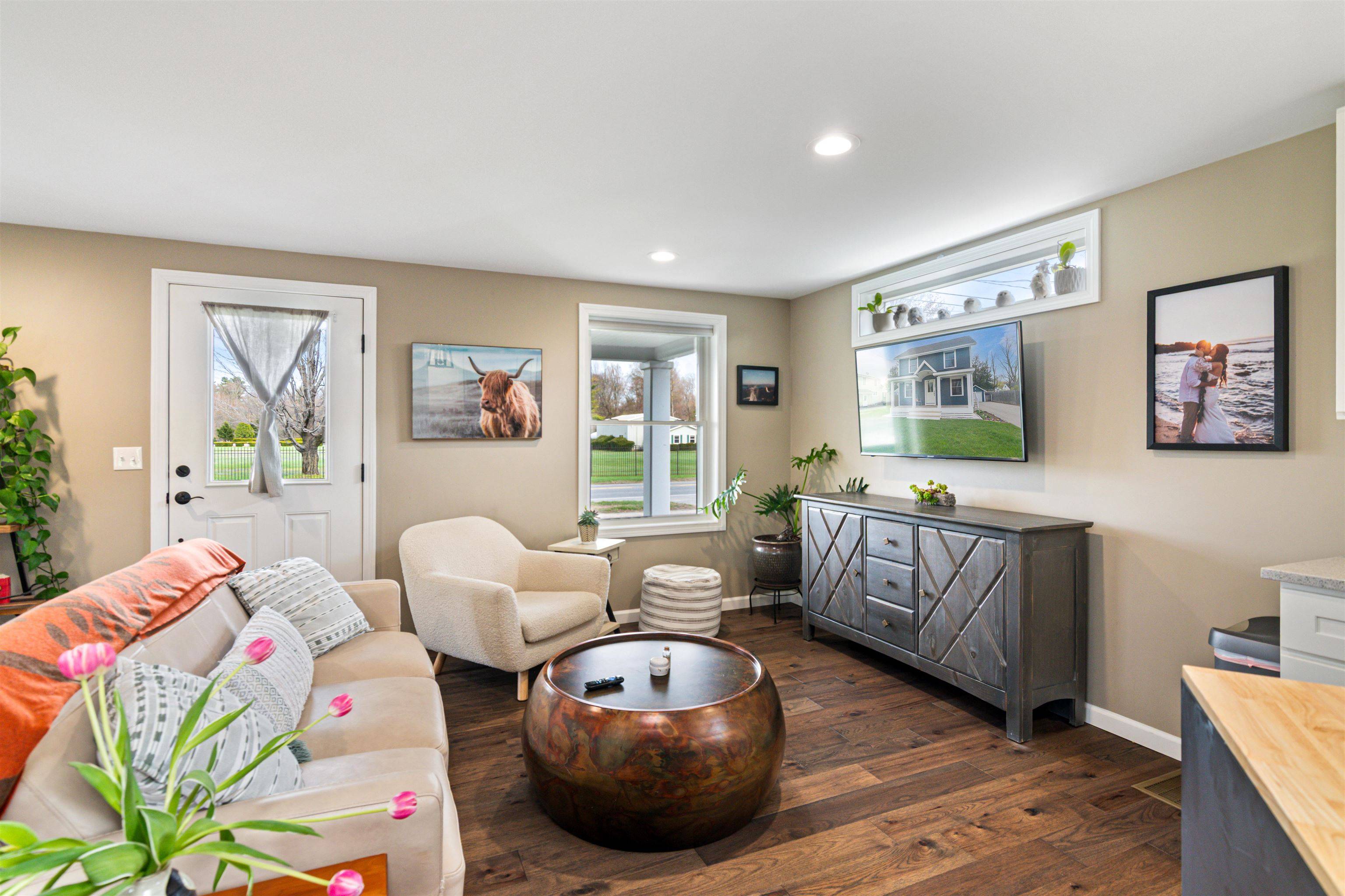 South Burlington, VT 05403,237 Hinesburg RD