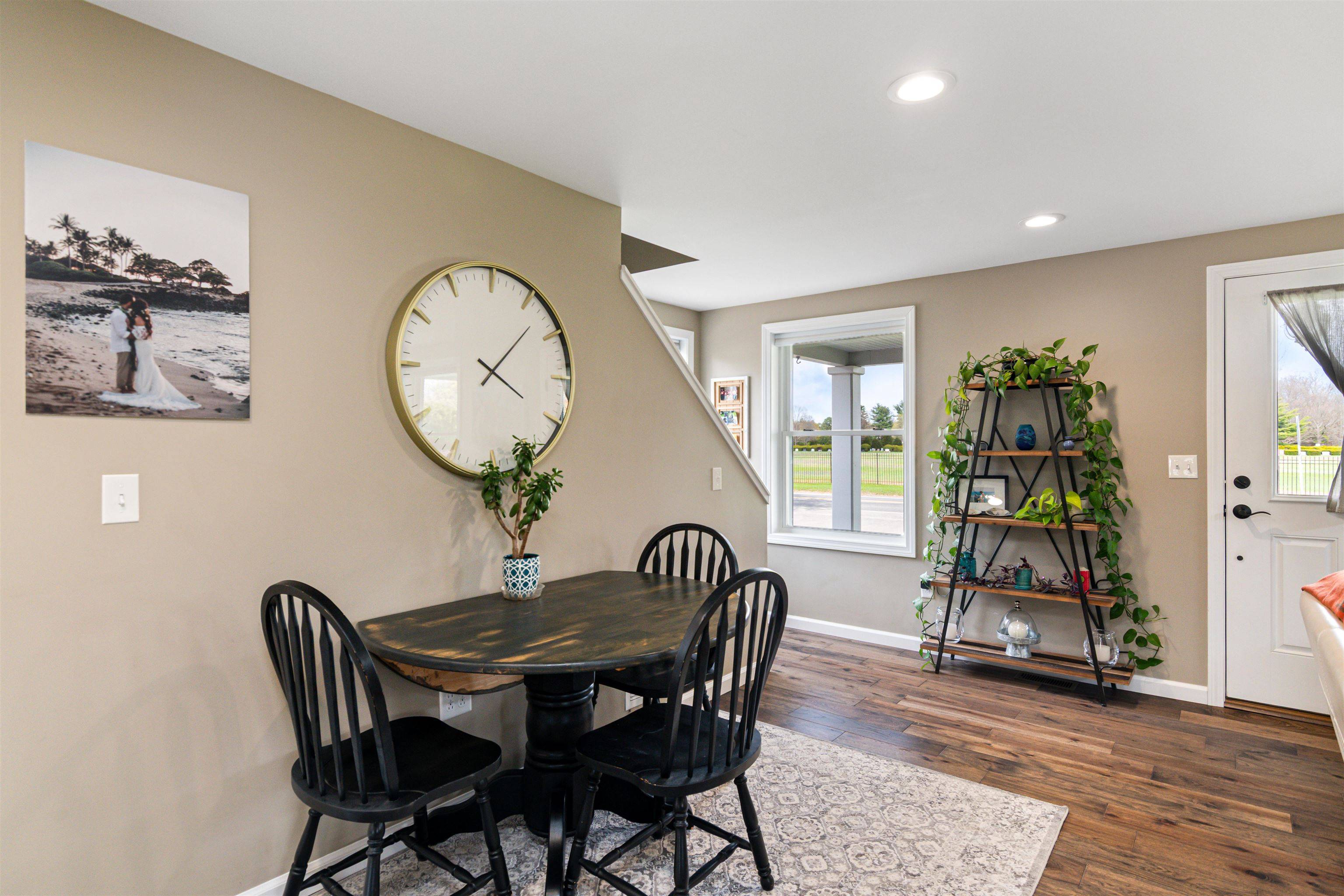 South Burlington, VT 05403,237 Hinesburg RD