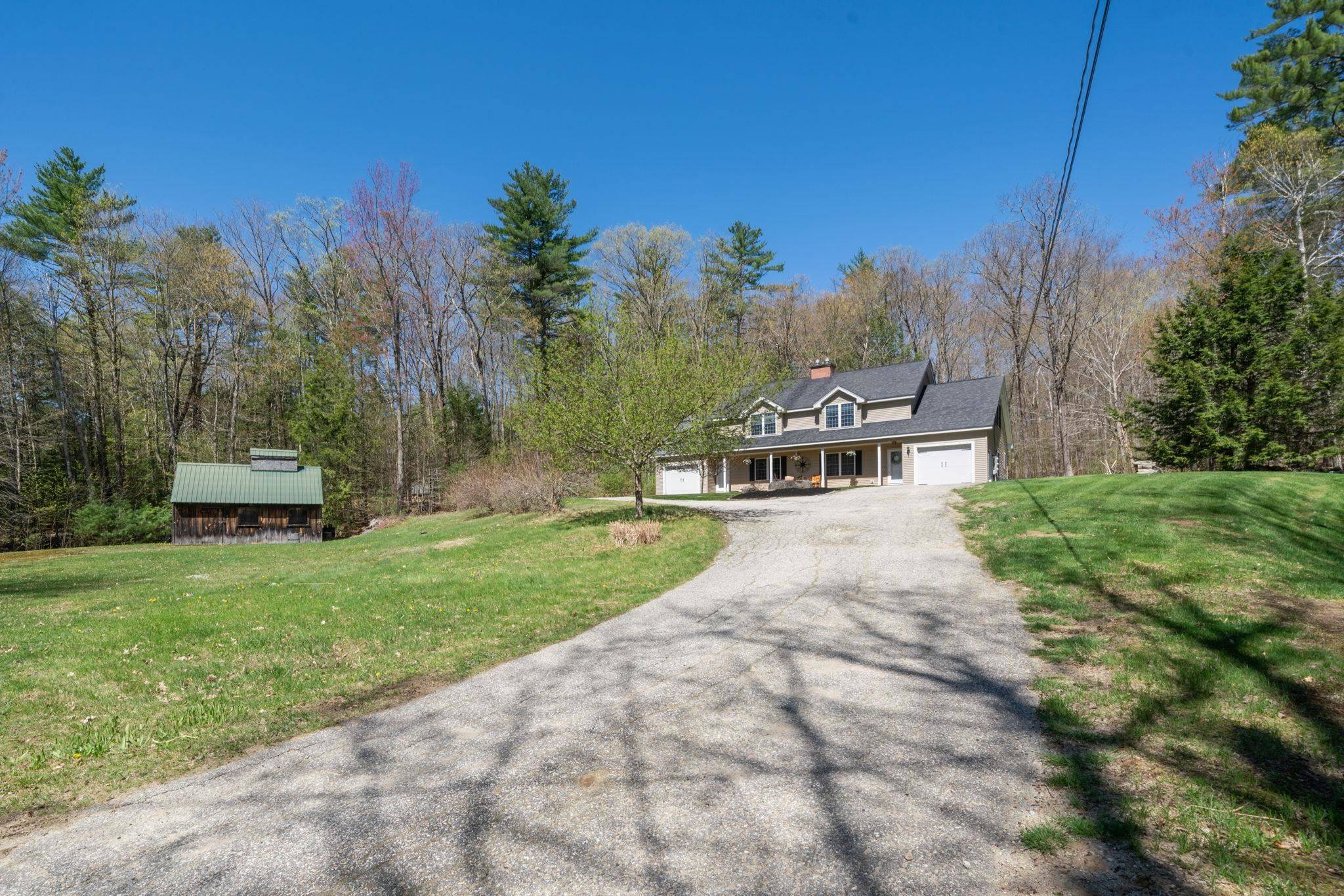 New Boston, NH 03070,436 Francestown RD