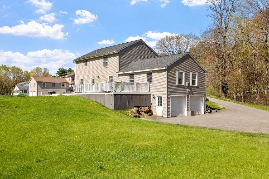 Concord, NH 03301,486 Josiah Bartlett RD