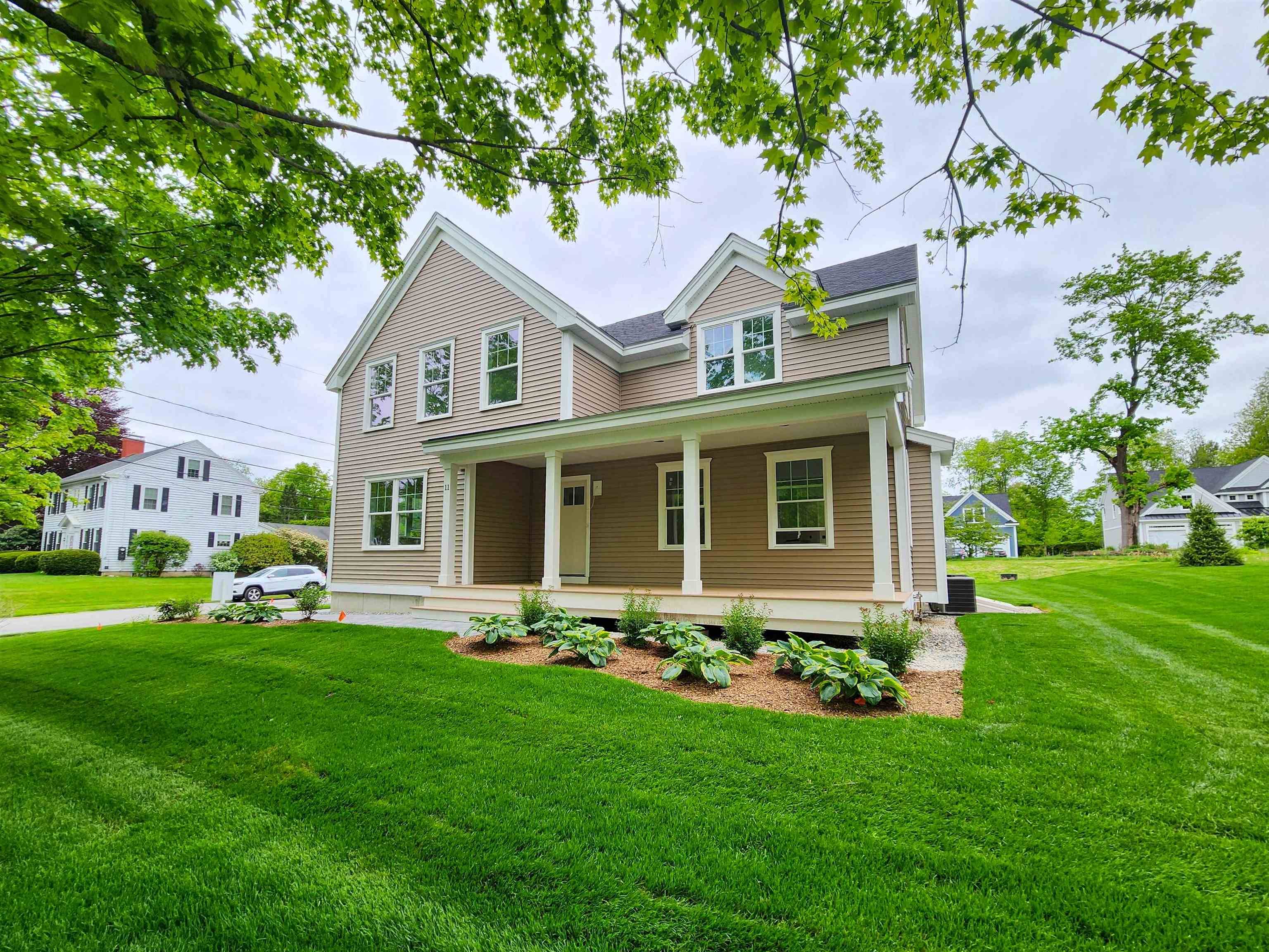 Dover, NH 03820,11 Locke ST