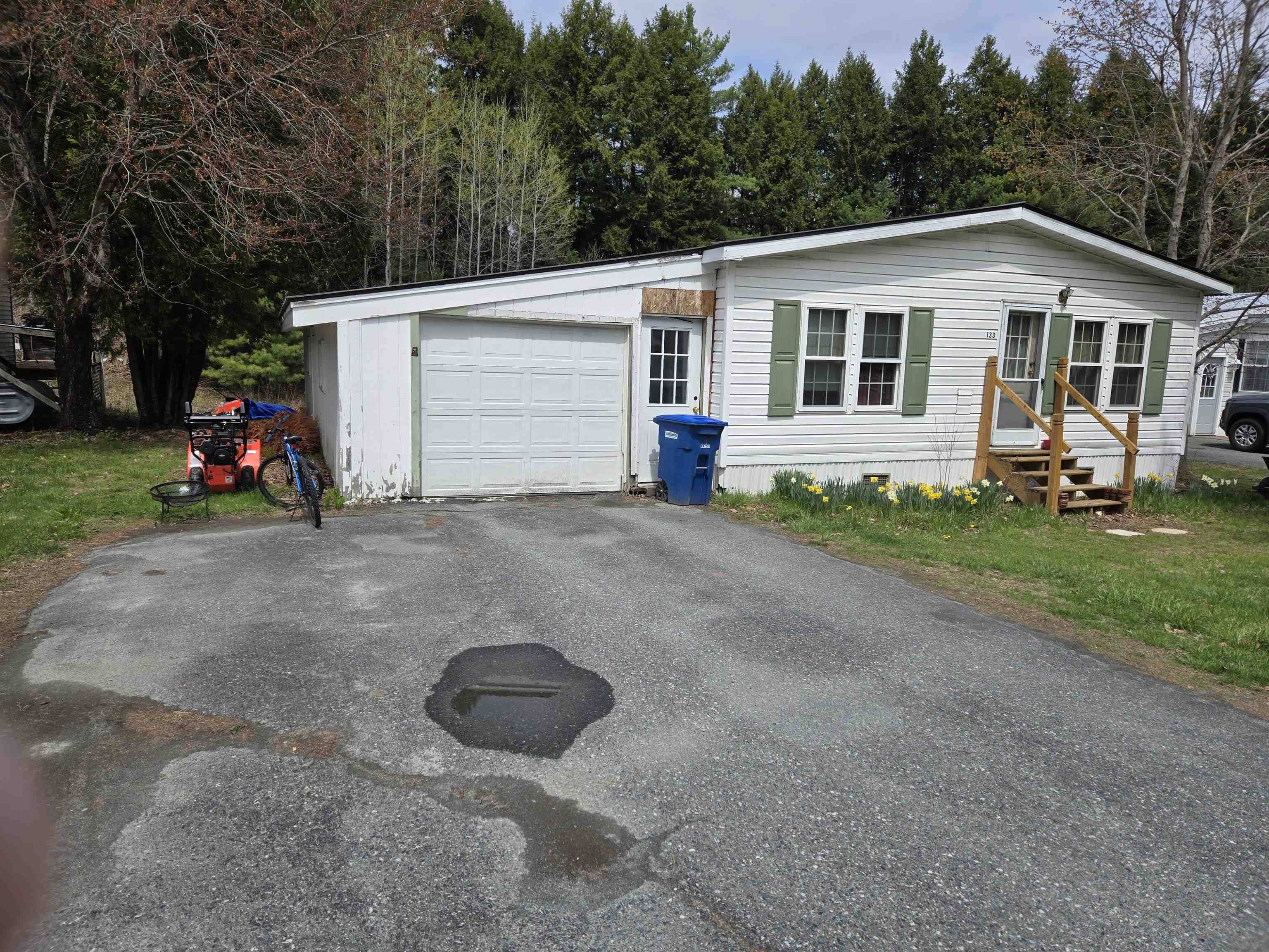 Hartford, VT 05091,133 Willow CIR