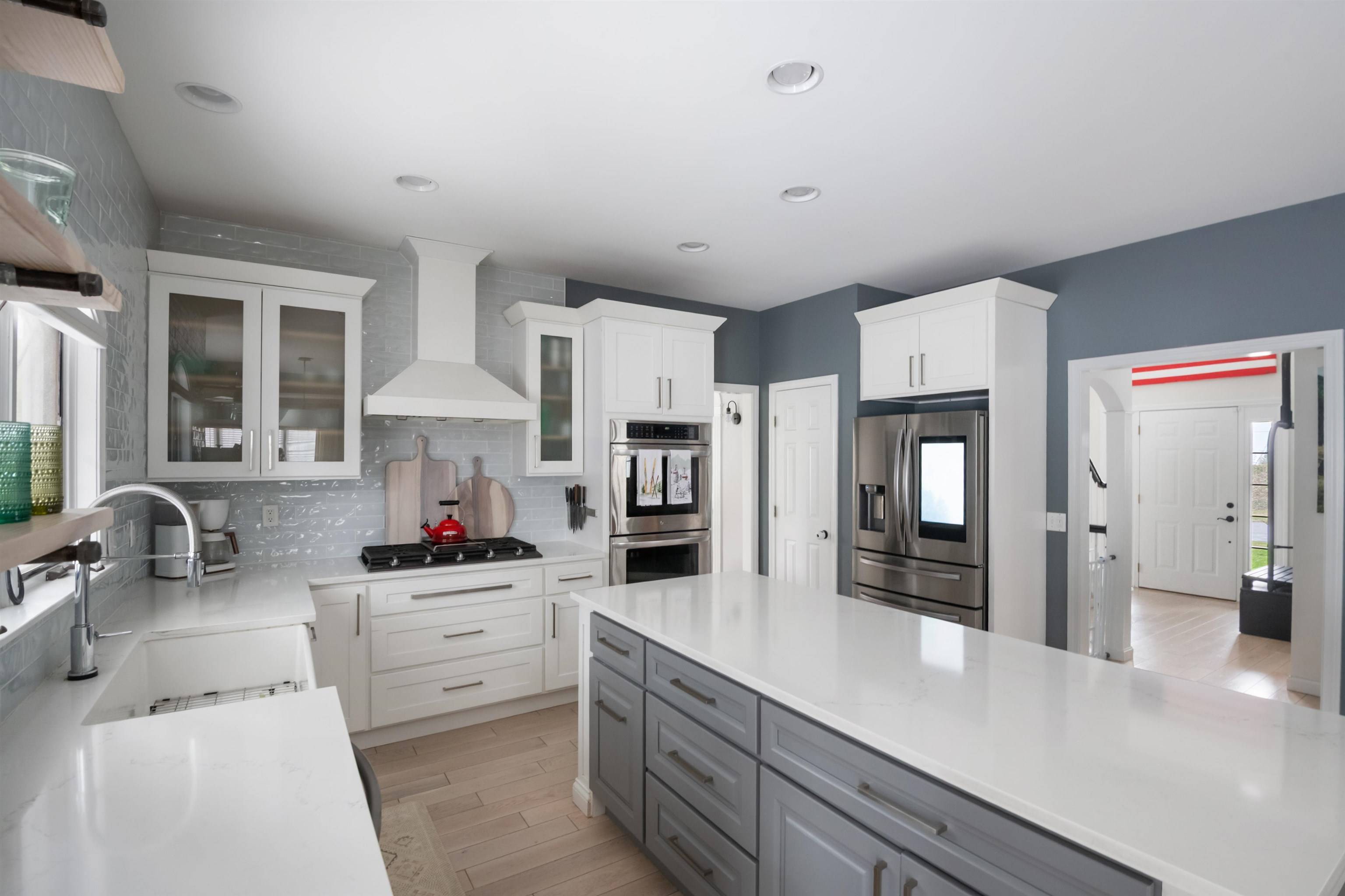 South Burlington, VT 05403,28 Pinnacle DR