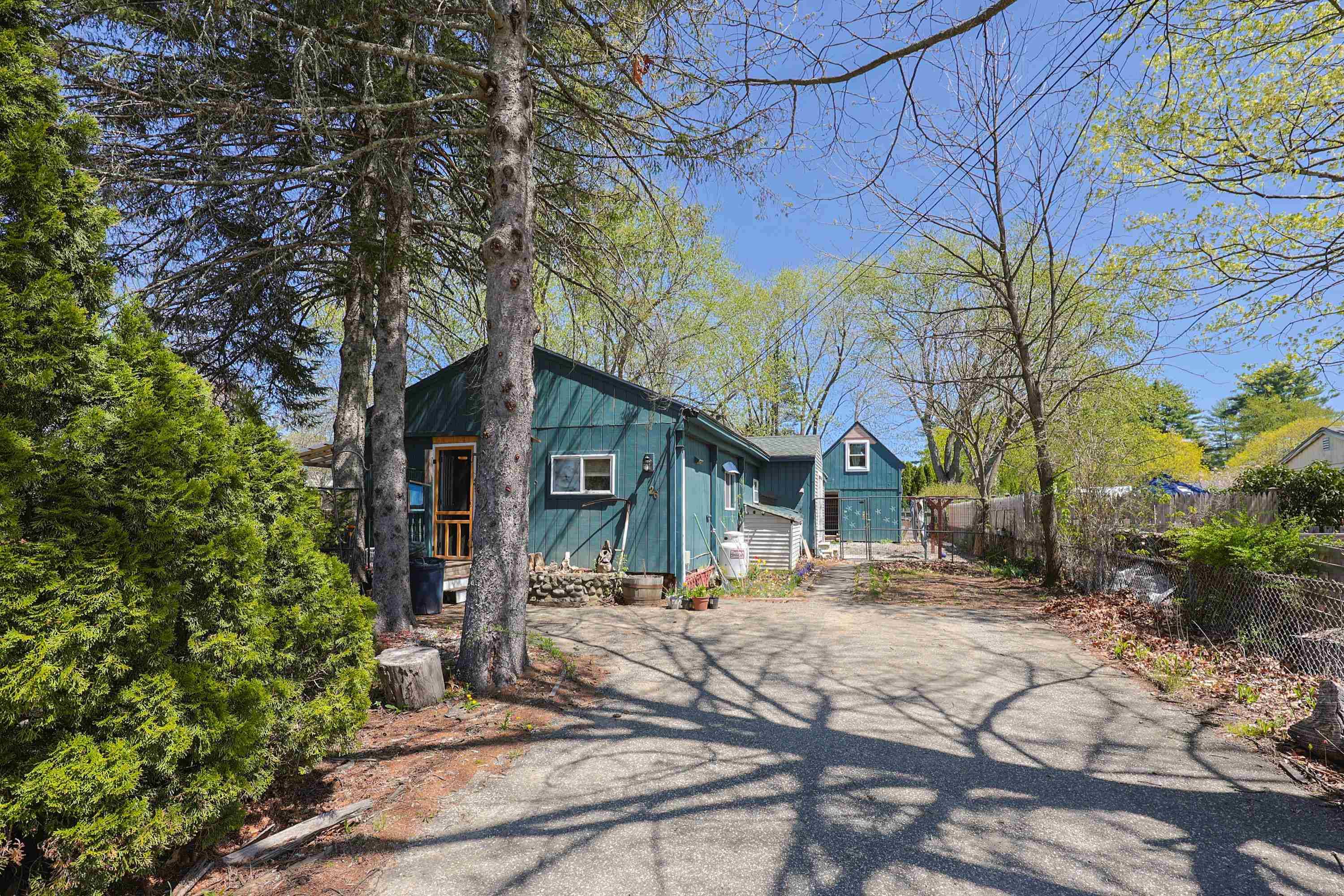 Raymond, NH 03077,26 Evelyn AVE