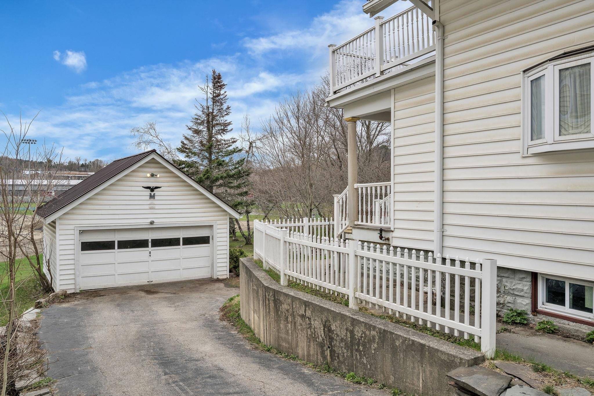 Barre City, VT 05641,49 Ayers ST