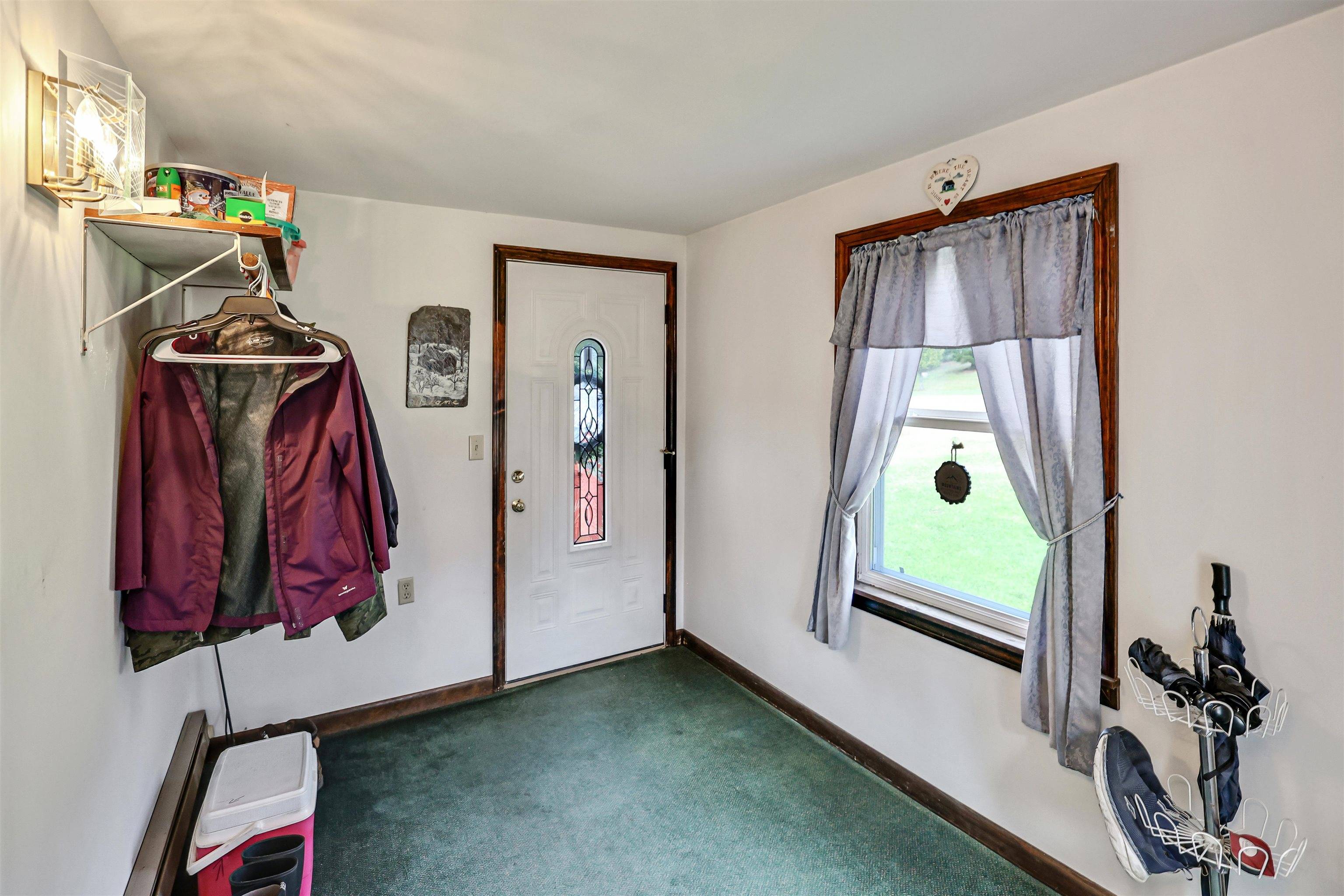 Barton, VT 05822,152 Laclair LN