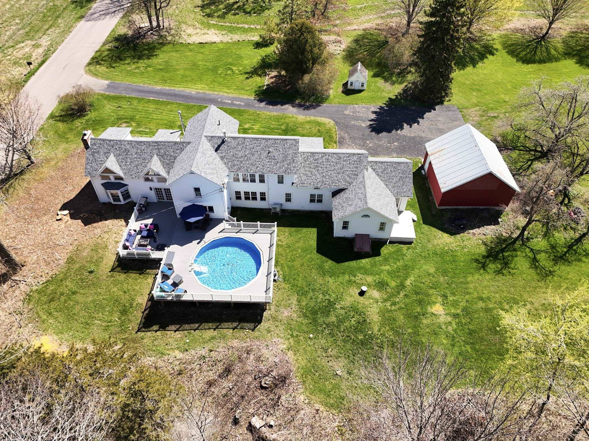 North Hero, VT 05474,1009 South End RD