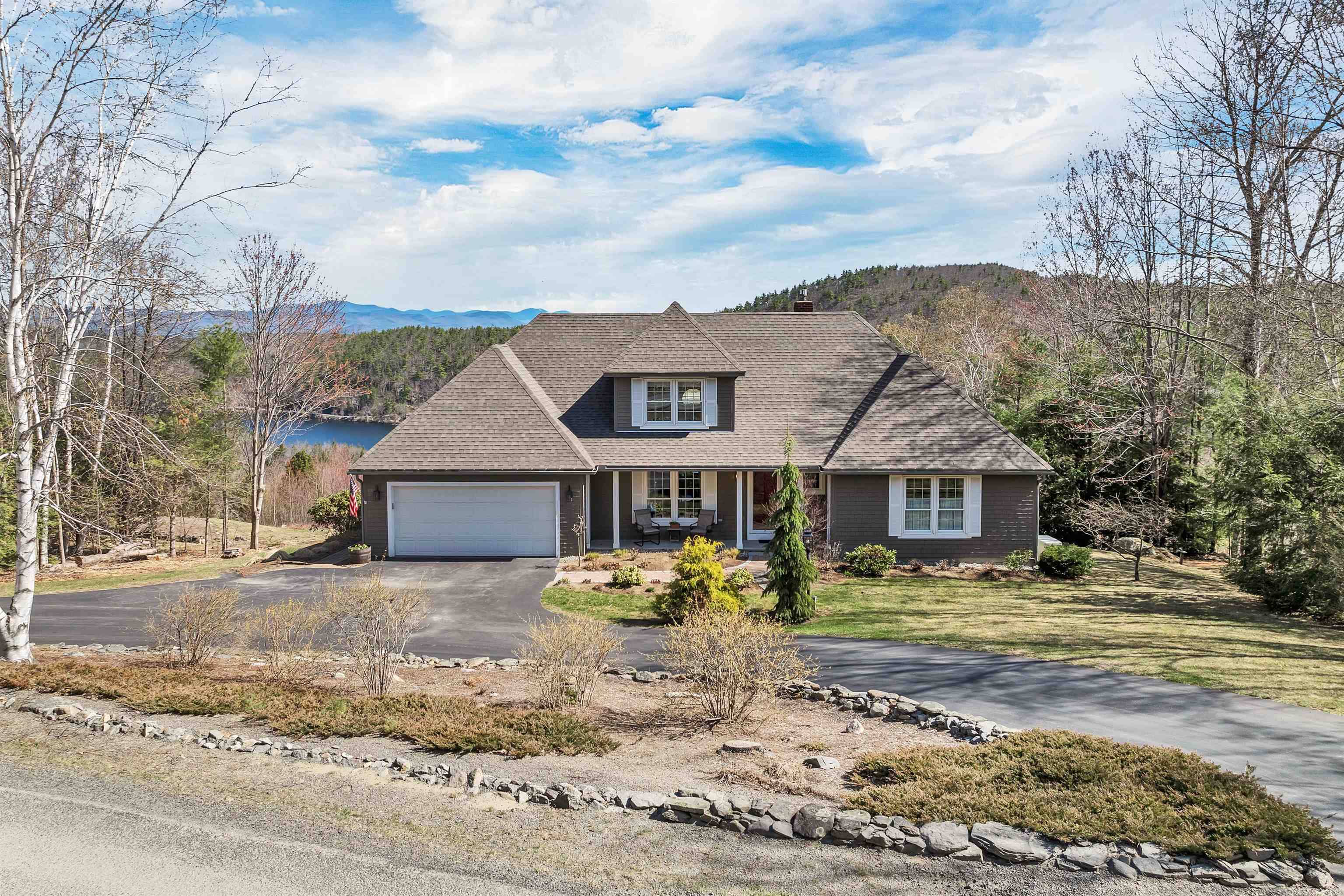 New Hampton, NH 03256,28 Lake View DR