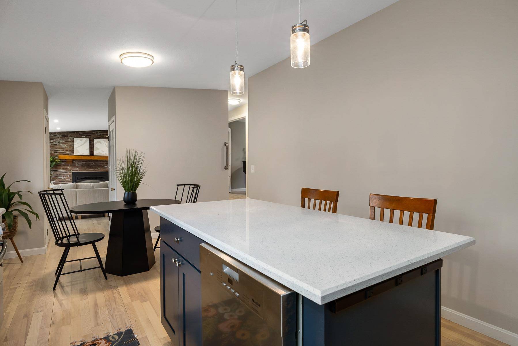 44 A Mountain View TER Rye, NH 03870