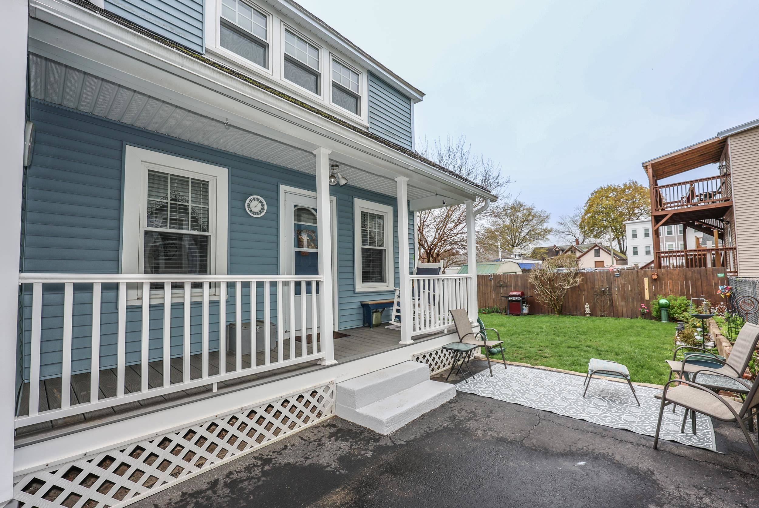 Manchester, NH 03104,10 Russell ST