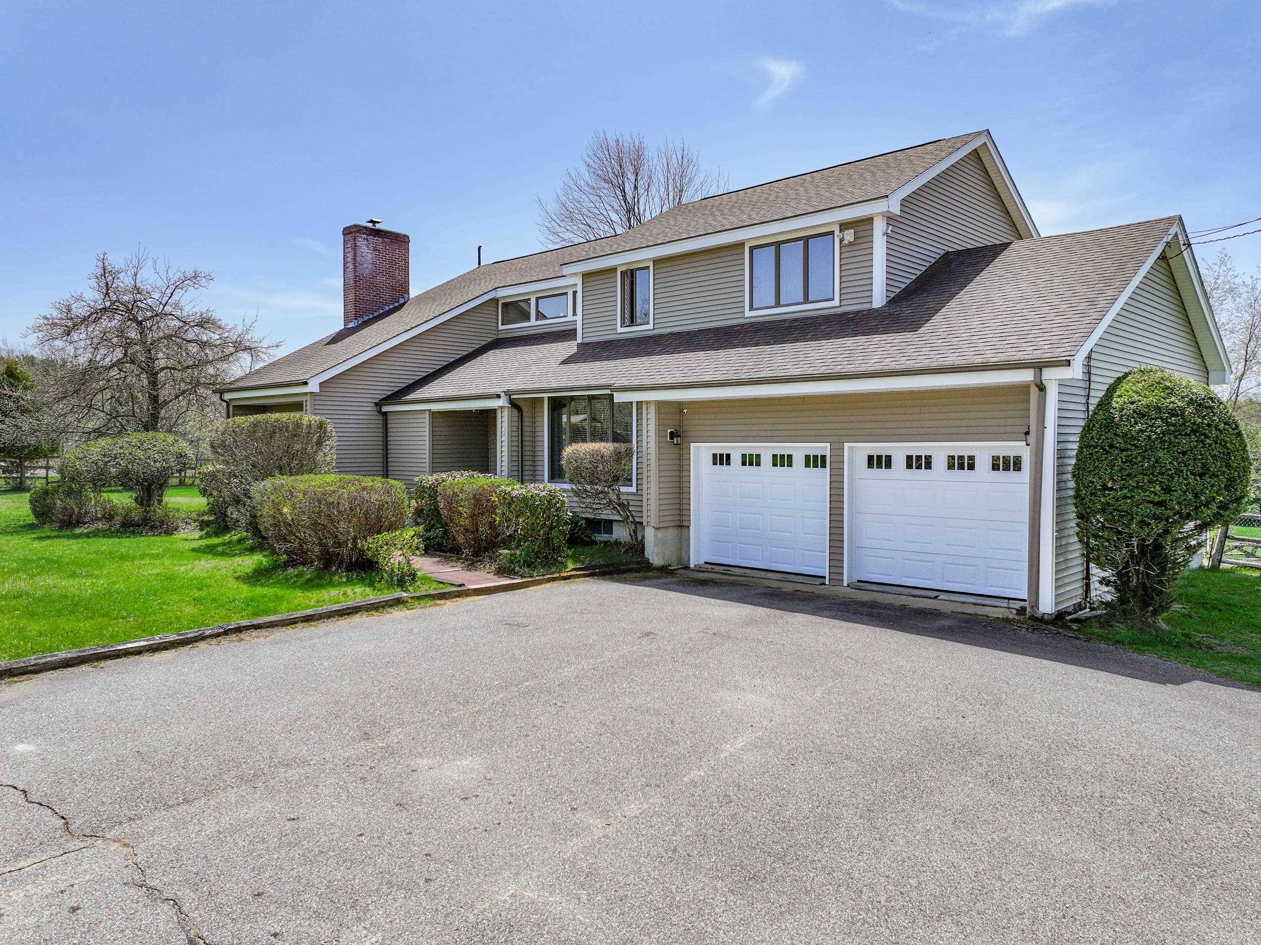 Loudon, NH 03307,390 Bear Hill RD