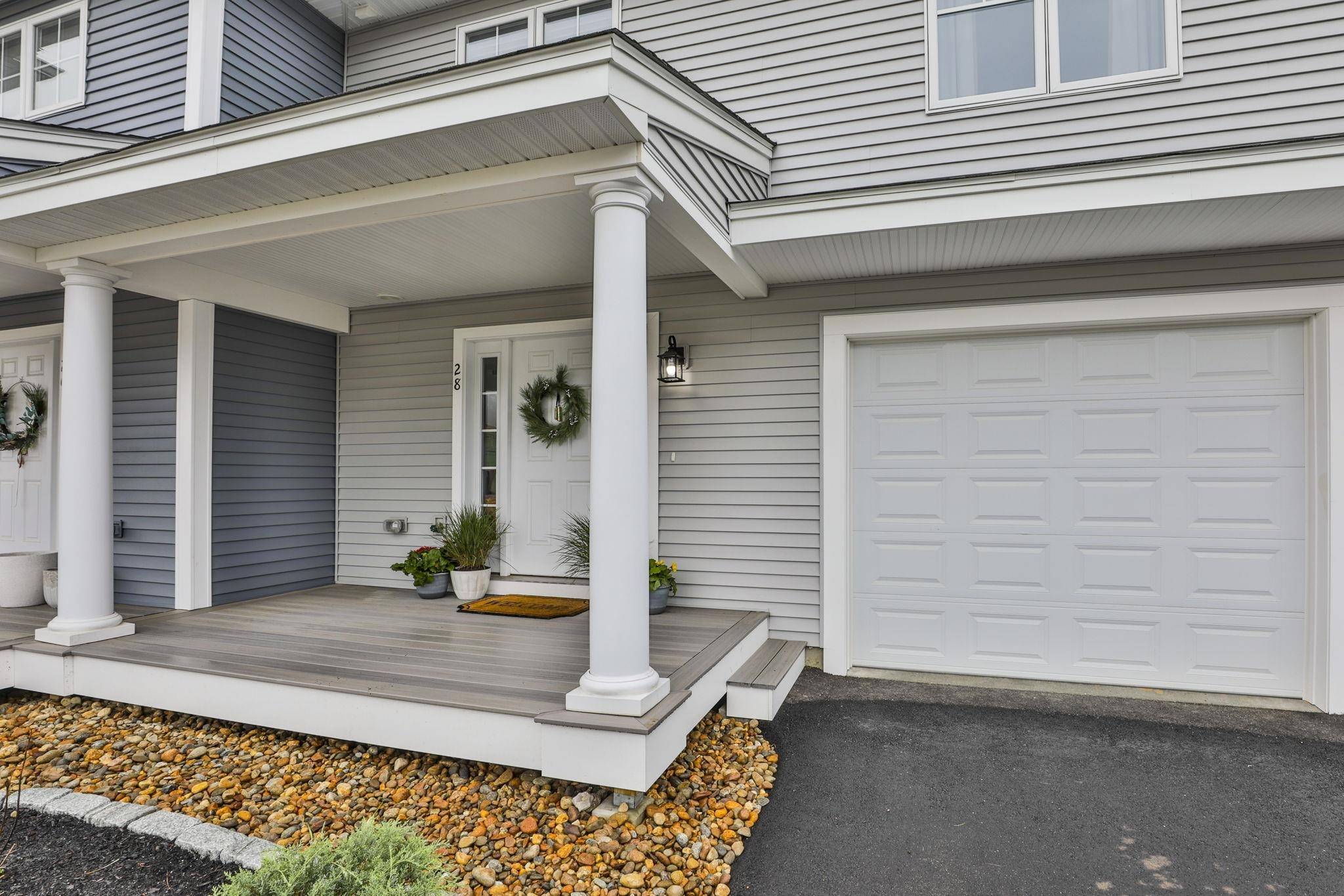 Raymond, NH 03077,28 Autumn LN #14