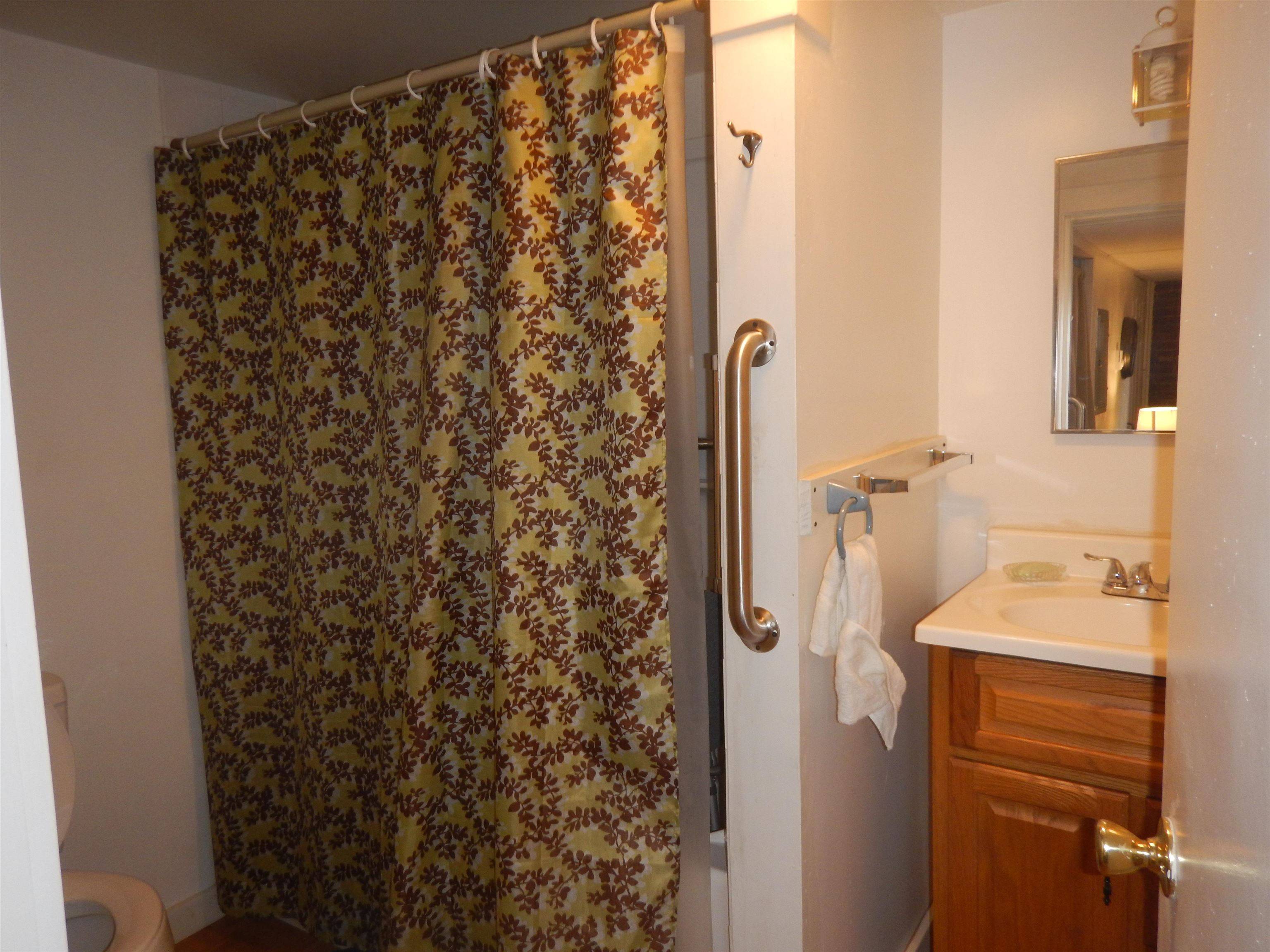 Nashua, NH 03060,7 COMMERCIAL ST
