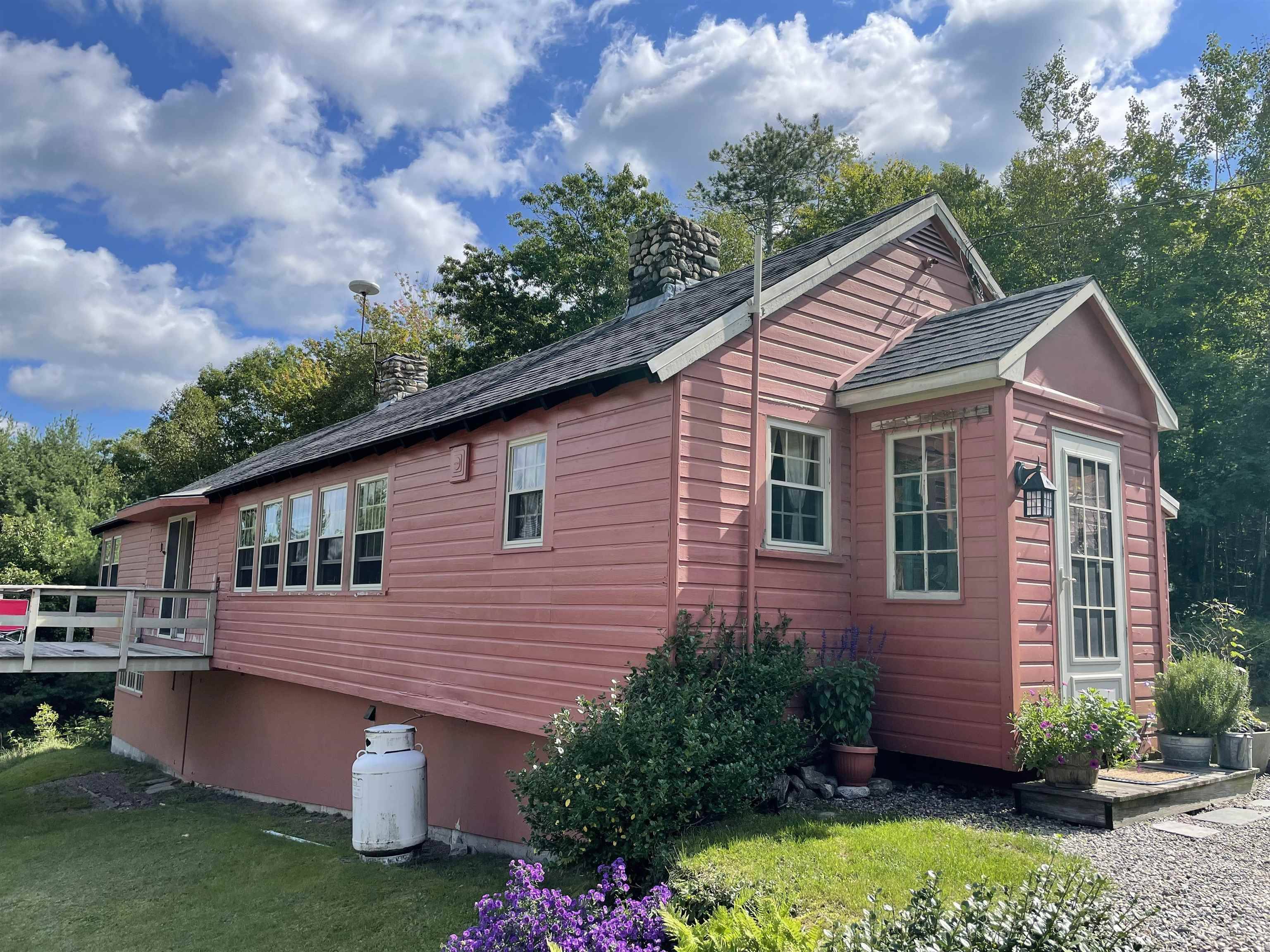 Ossipee, NH 03864,60 Effingham RD