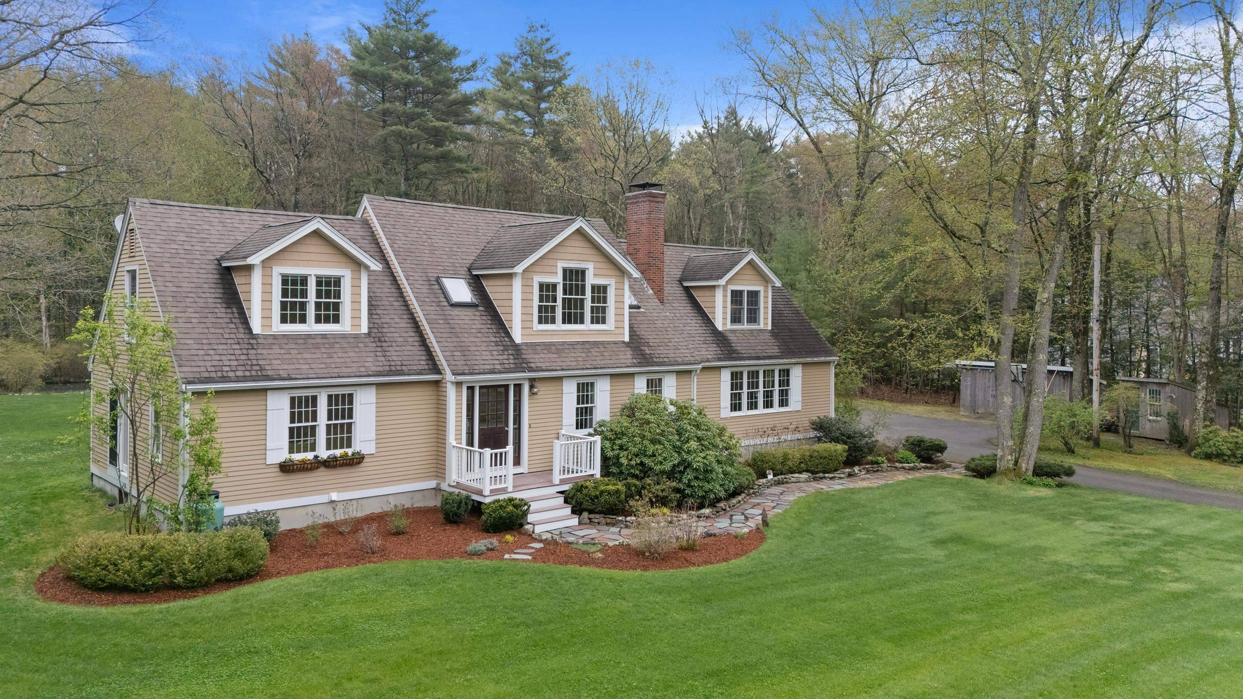 Newton, NH 03858,17 Durgin DR