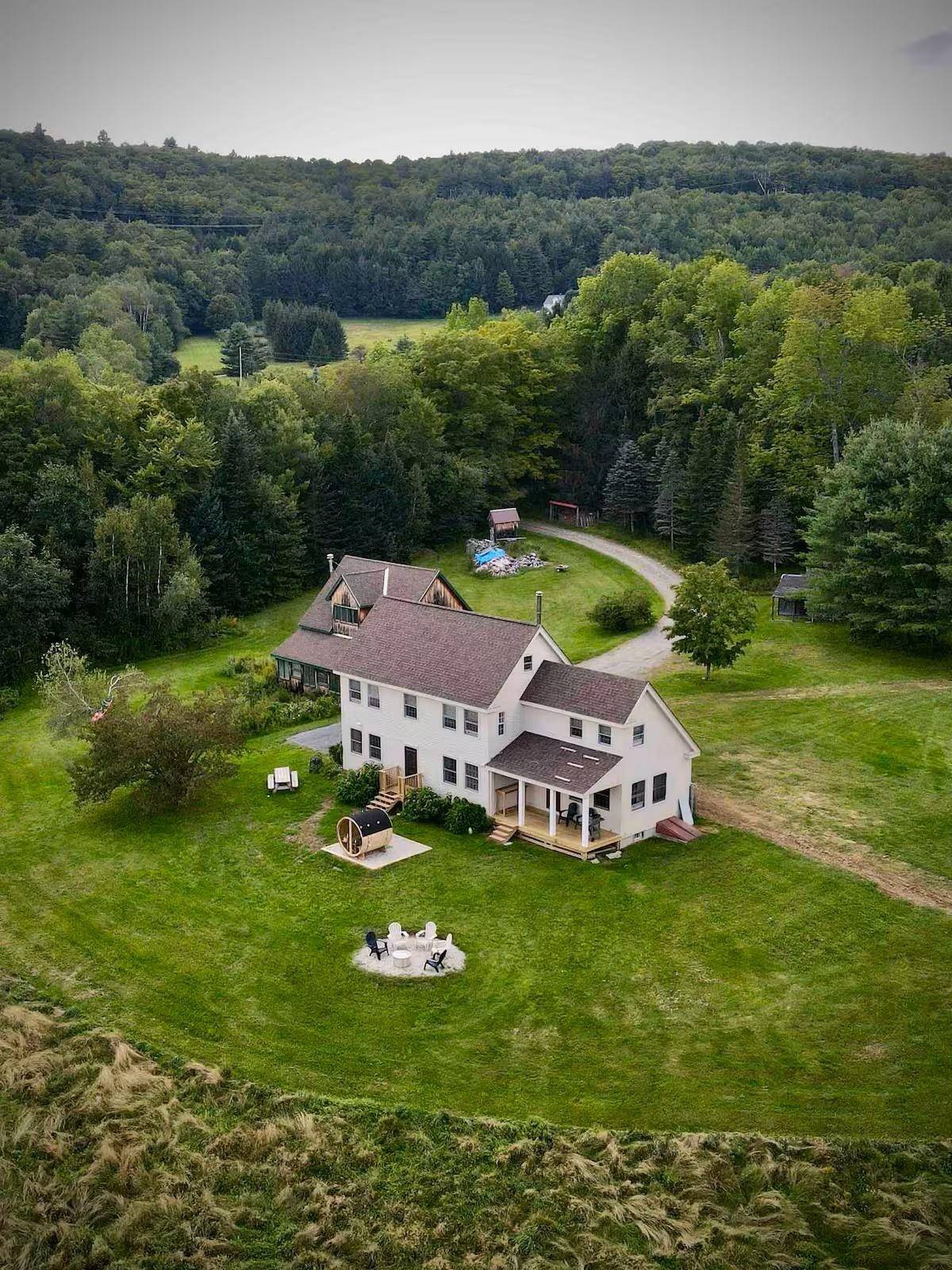 Chester, VT 05143,350 Farrar RD