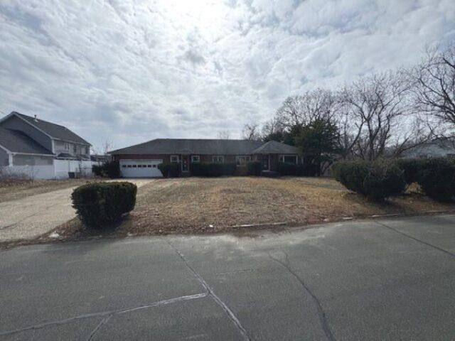 Manchester, NH 03102,675 Coolidge AVE