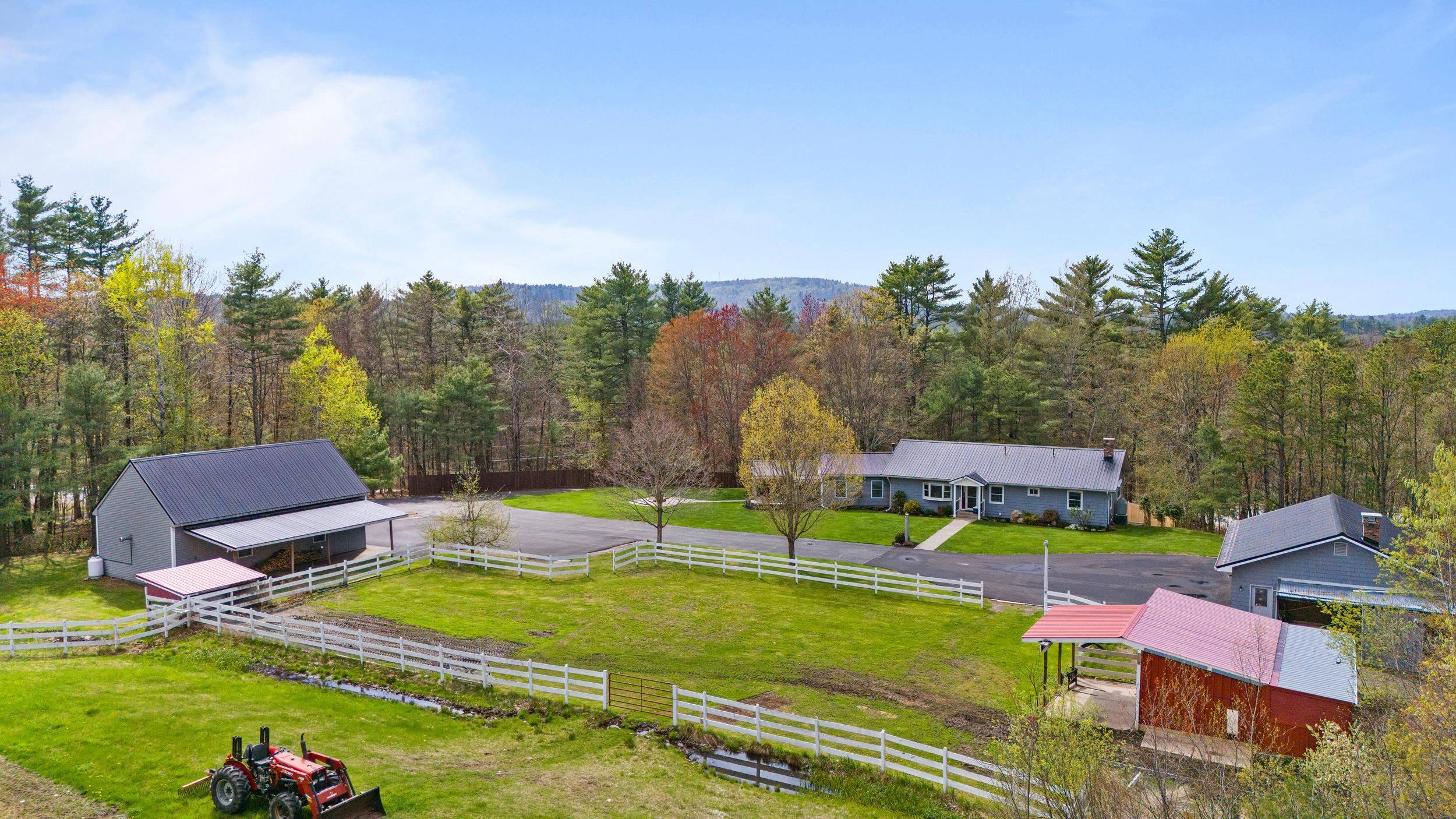 Loudon, NH 03307,3 Hemlock Hill DR