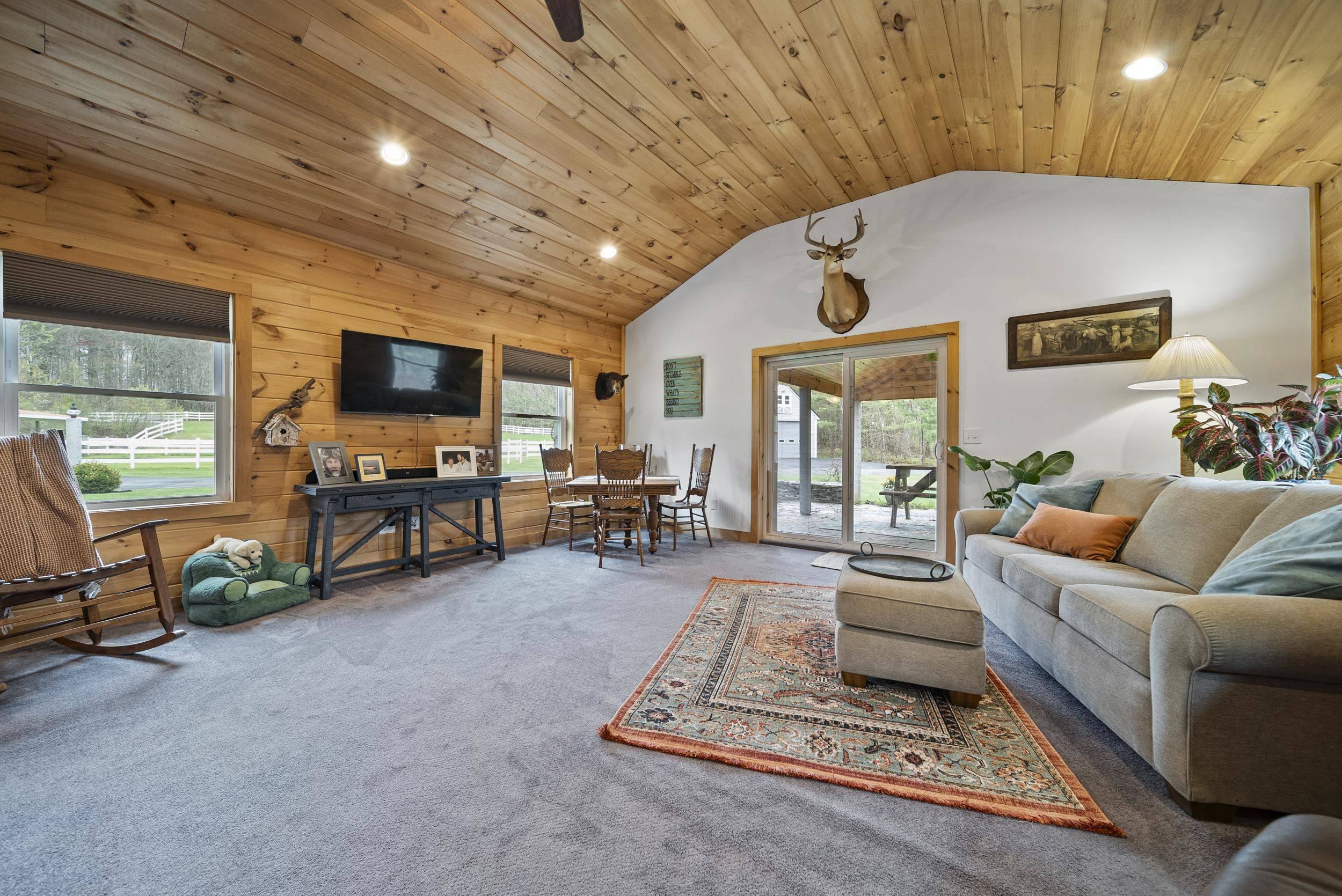 3 Hemlock Hill DR Loudon, NH 03307