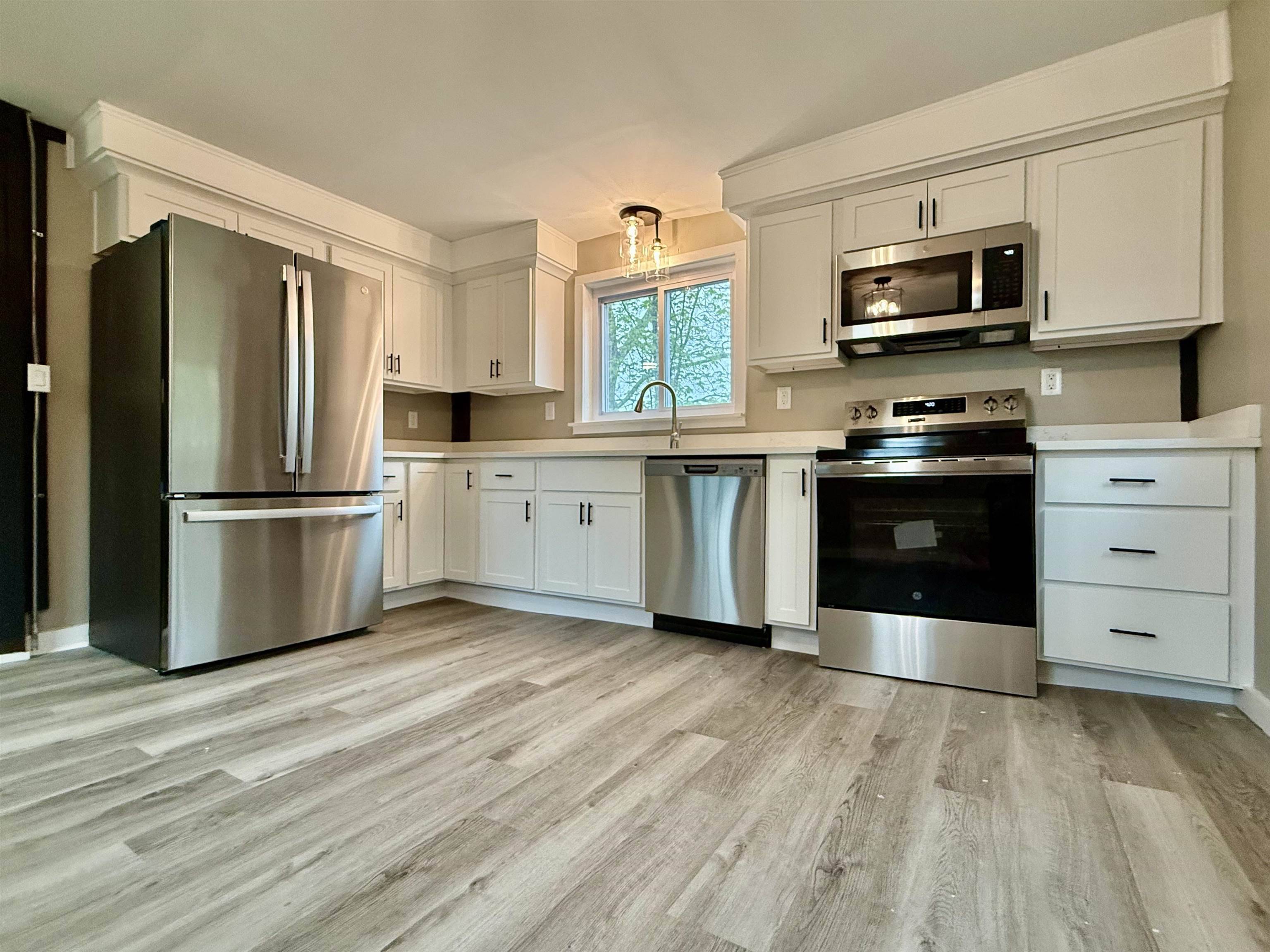 Northfield, NH 03276,22 Elm ST