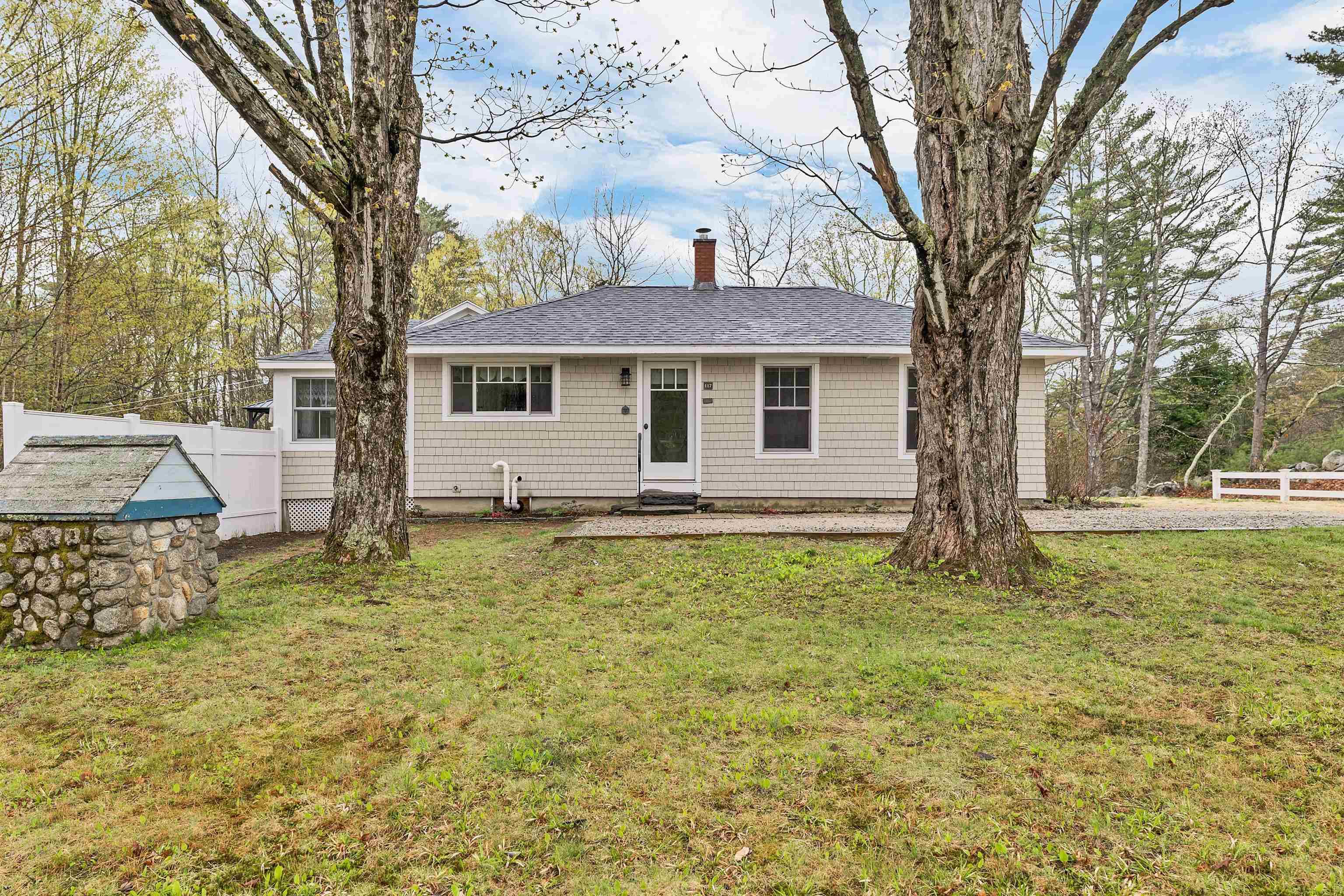 Tuftonboro, NH 03816,117 Union Wharf RD
