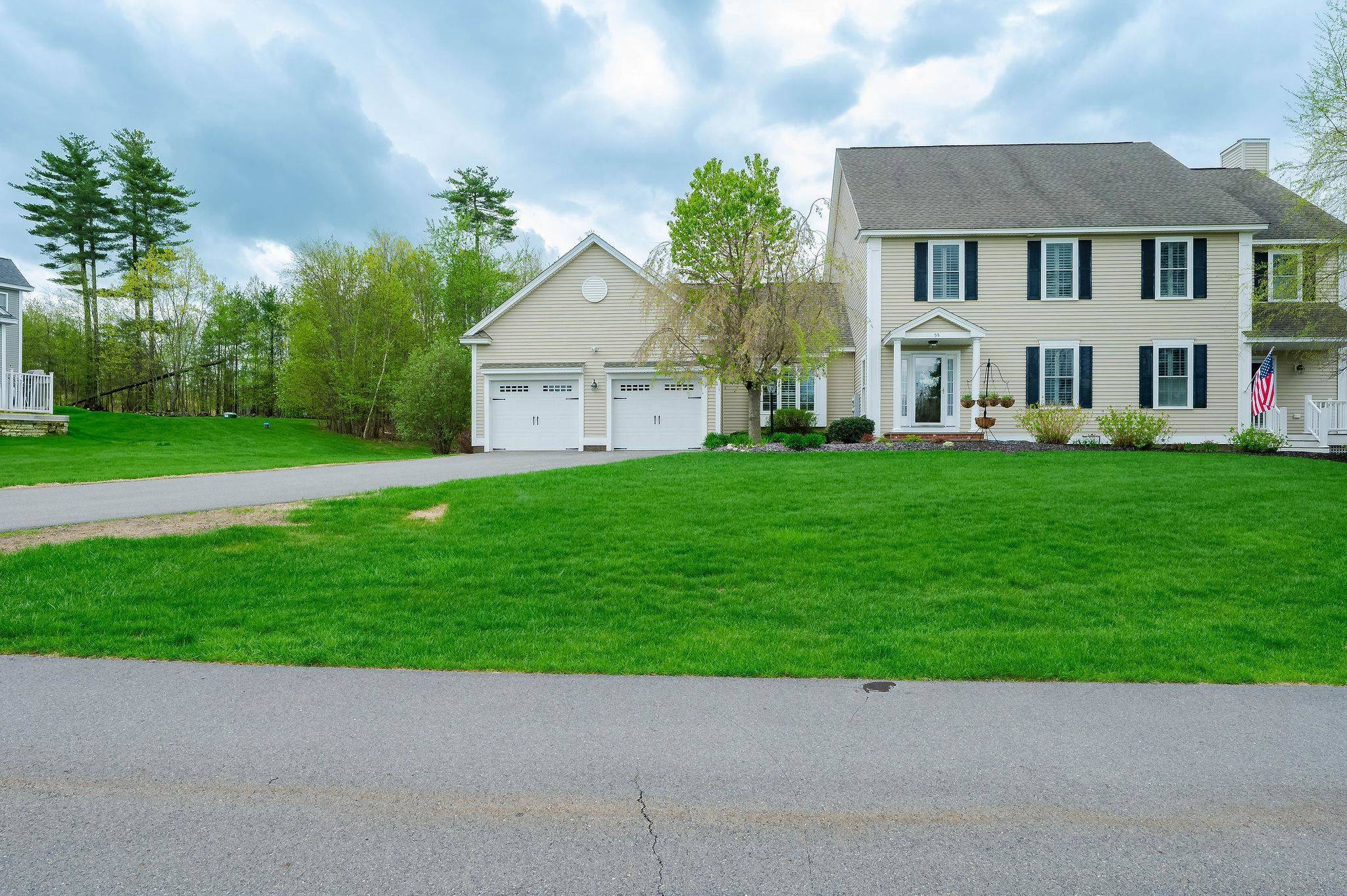 Chester, NH 03036,55 Granite LN