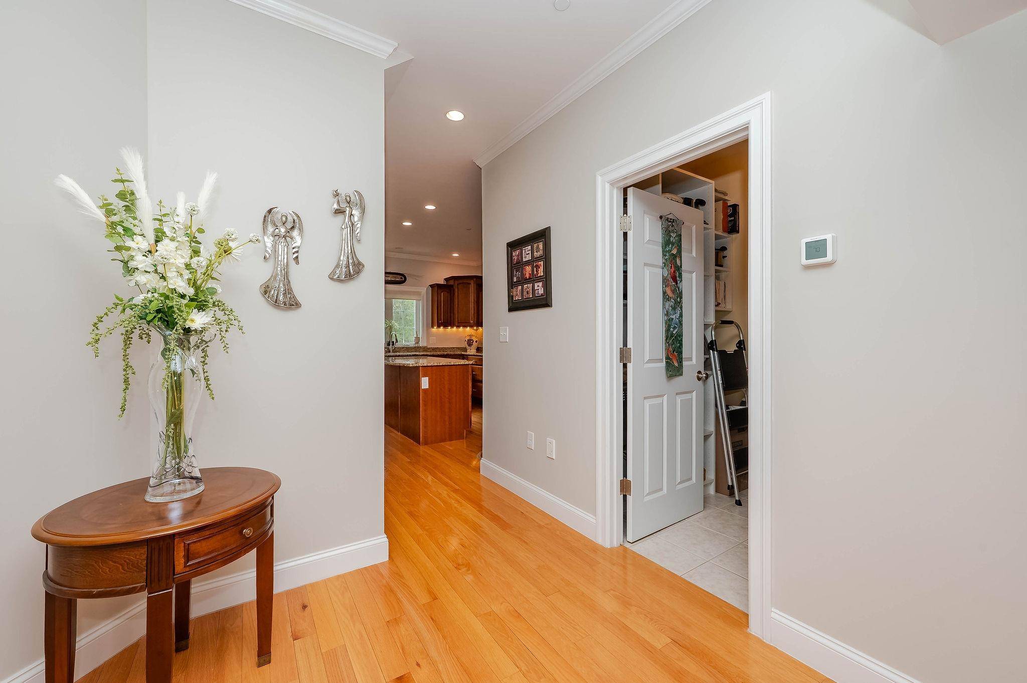 Chester, NH 03036,55 Granite LN