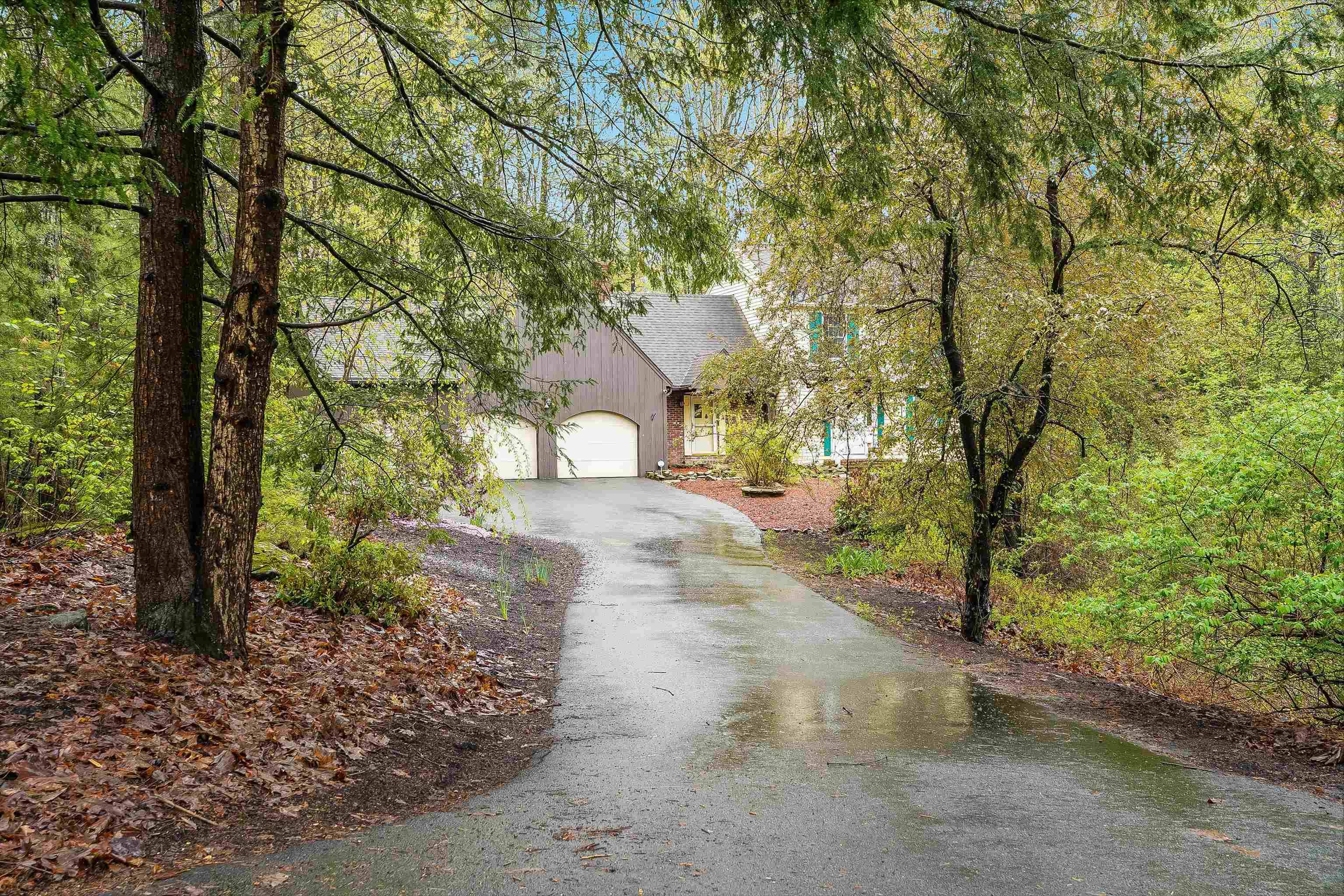 Bedford, NH 03110,15 Roosevelt DR