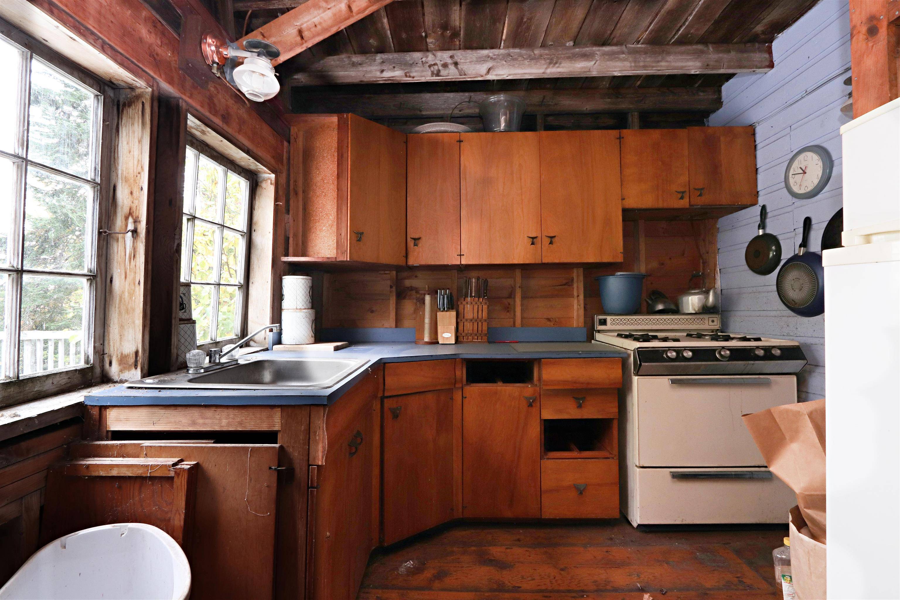 1045 Devil's Hill RD Peacham, VT 05862