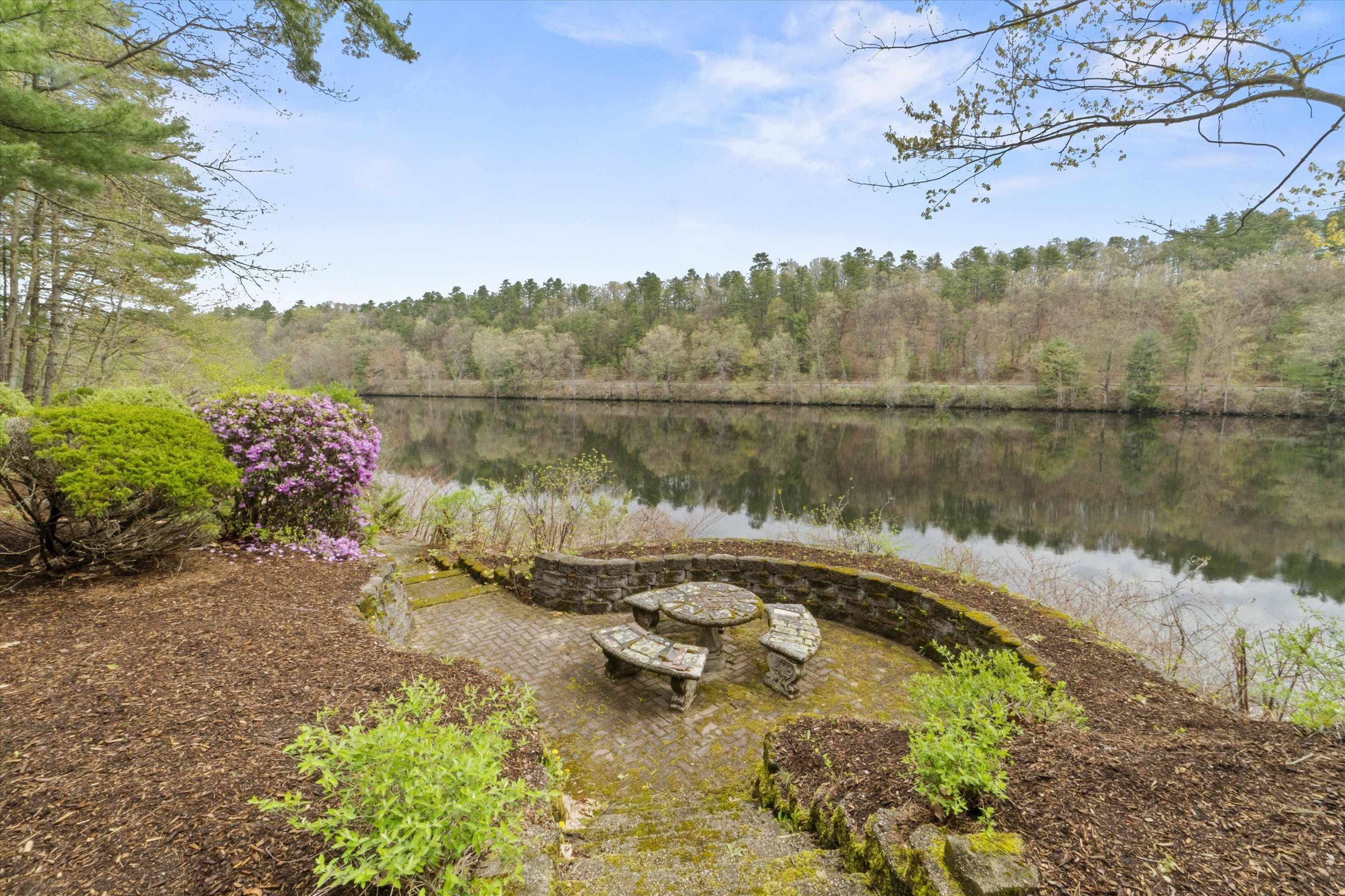 Hooksett, NH 03106,6 Hidden Ranch DR