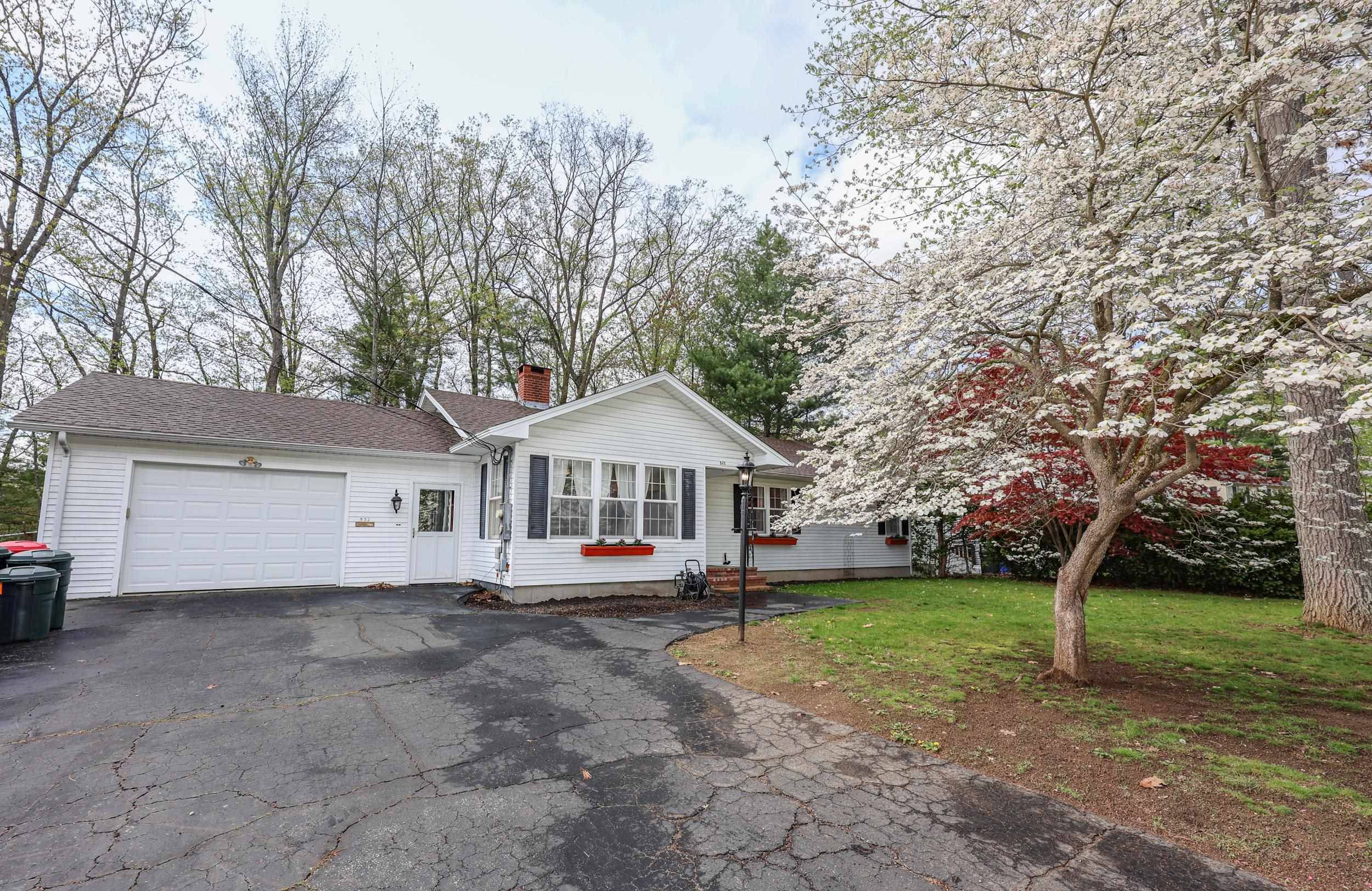 Manchester, NH 03104,532 Oak ST