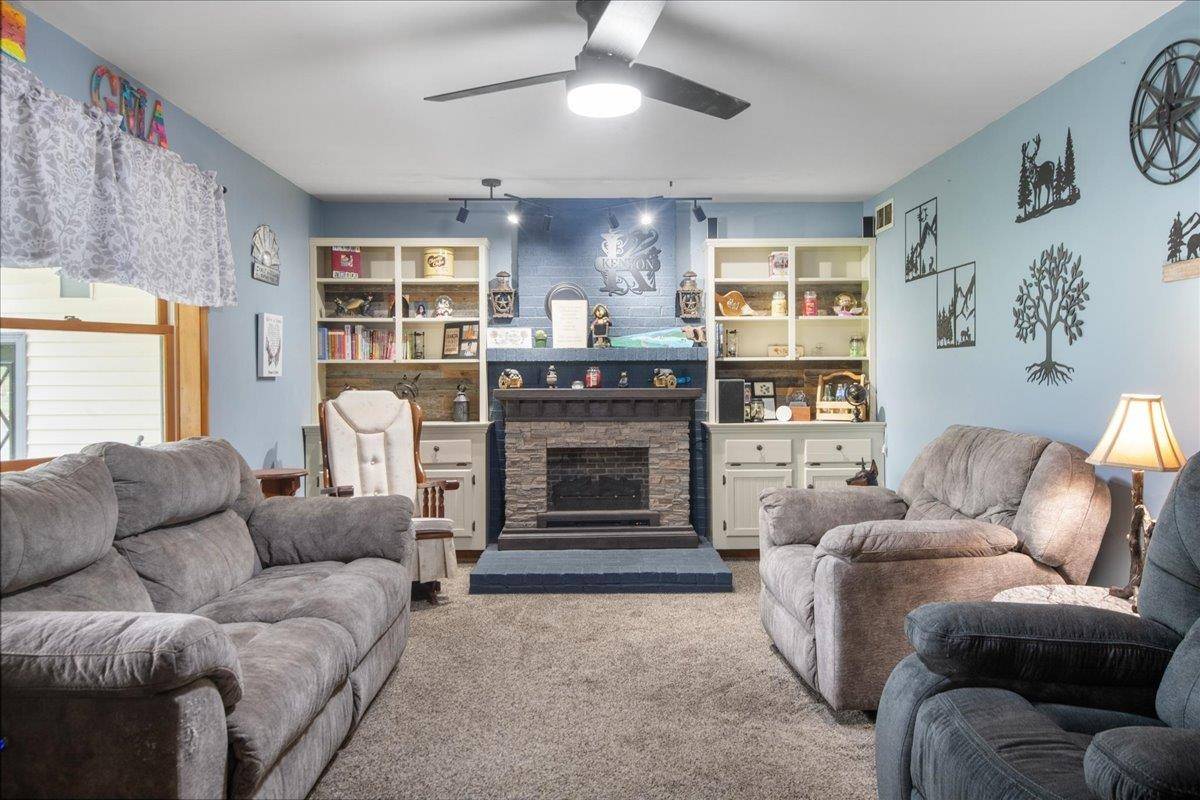 Waltham, VT 05491,226 Crosby HTS
