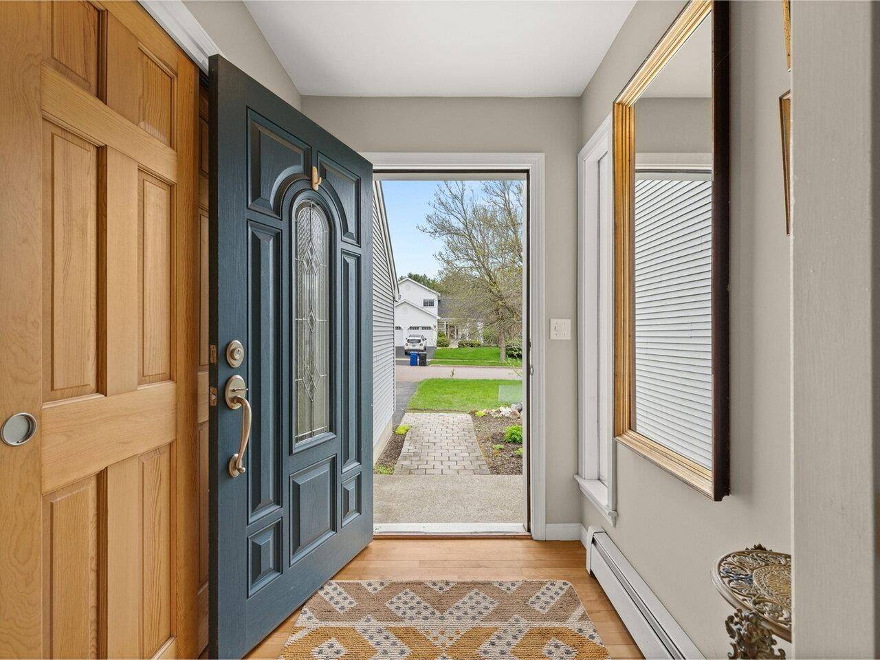 South Burlington, VT 05403,1 Lupine LN
