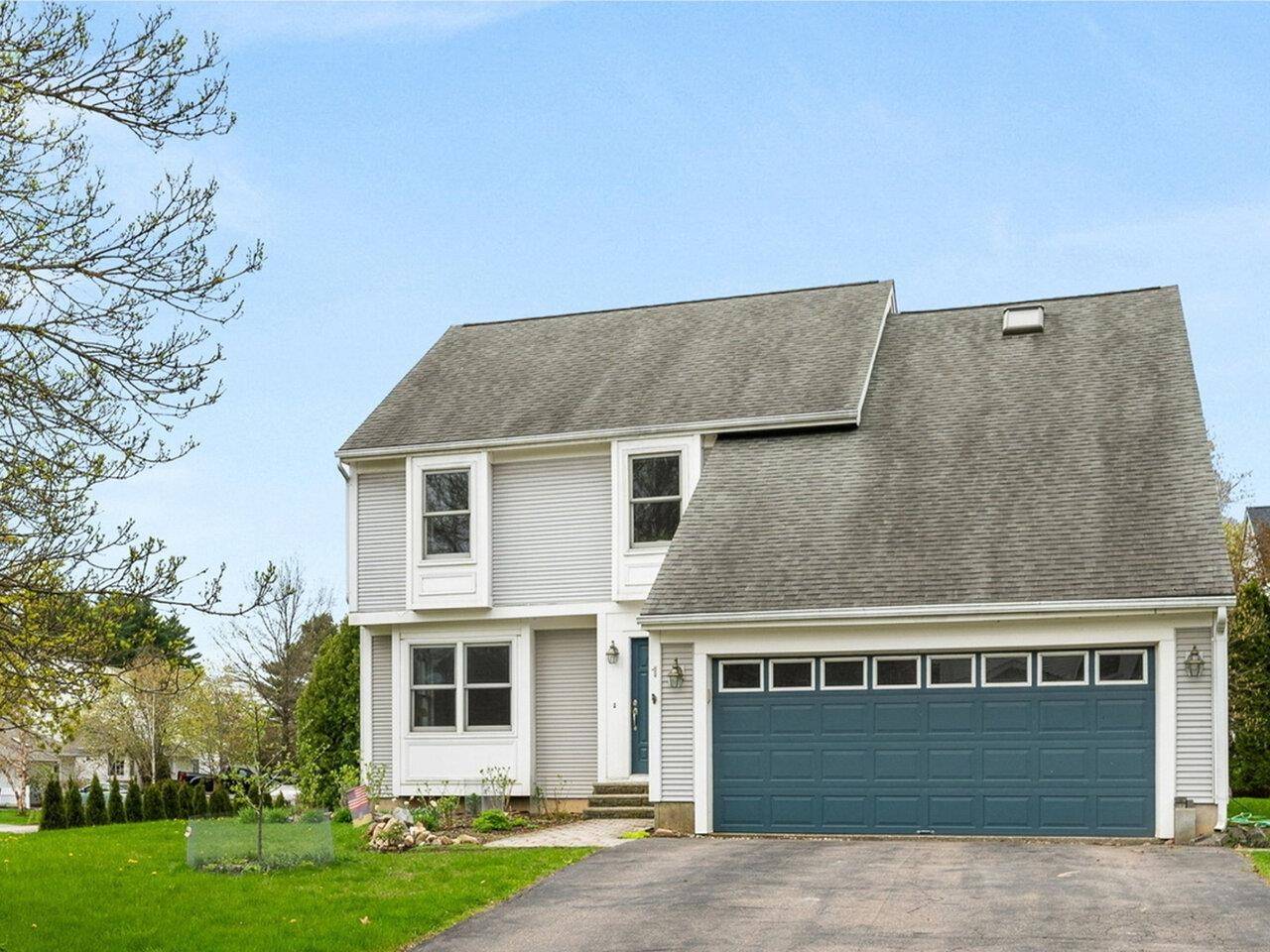 South Burlington, VT 05403,1 Lupine LN
