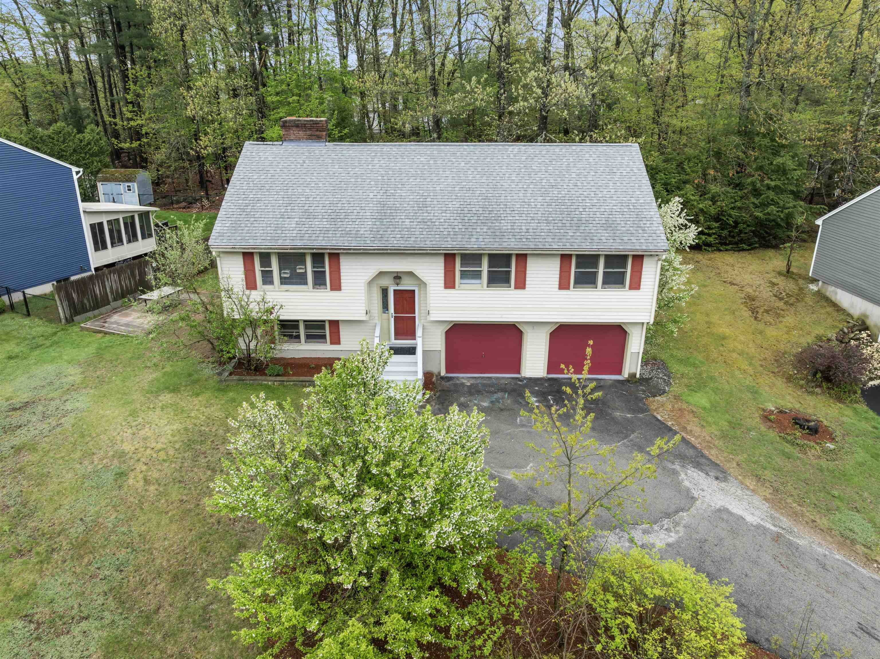Derry, NH 03038,30 Amherst DR