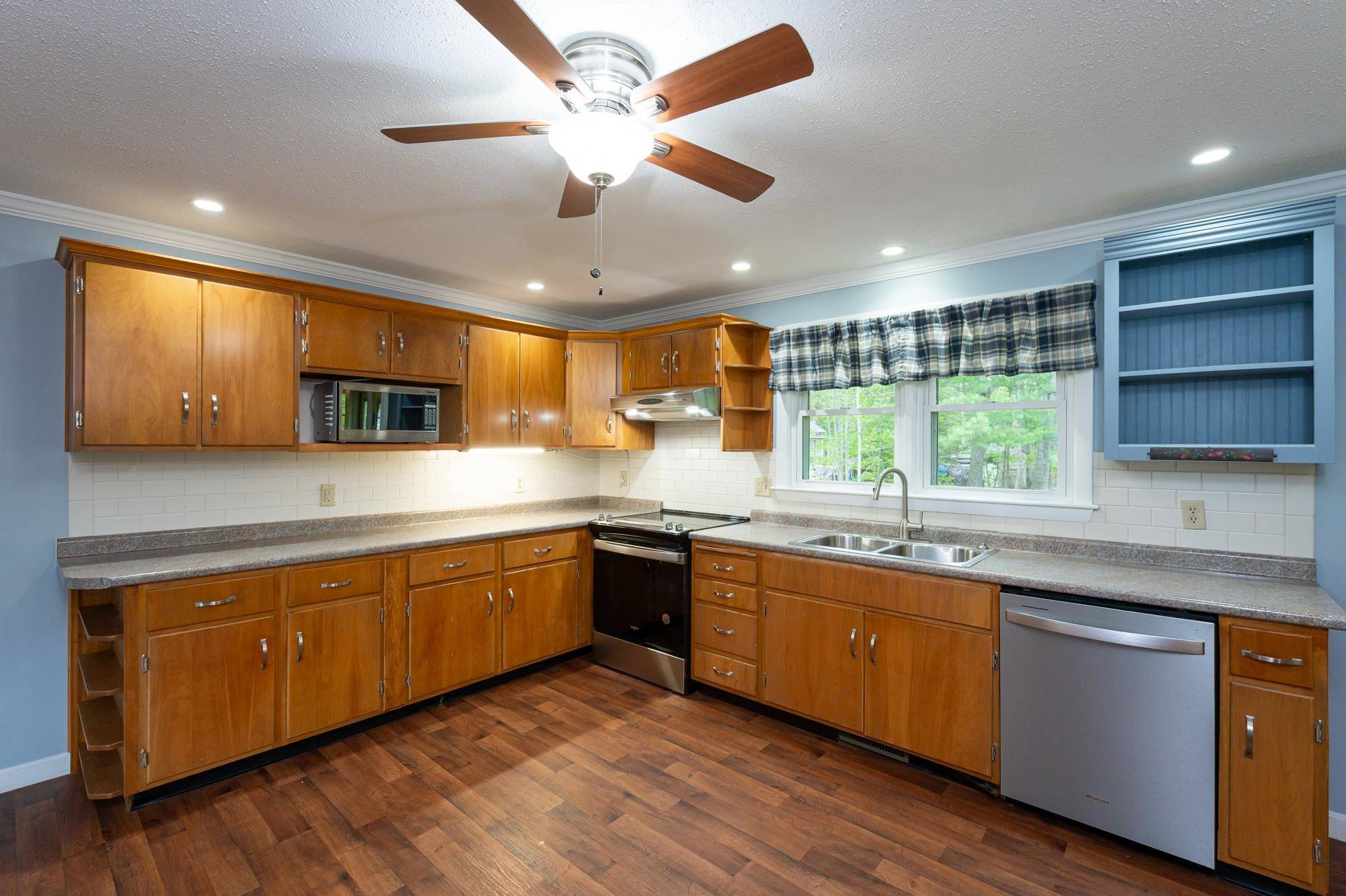 Milford, NH 03055,40 Whitten RD