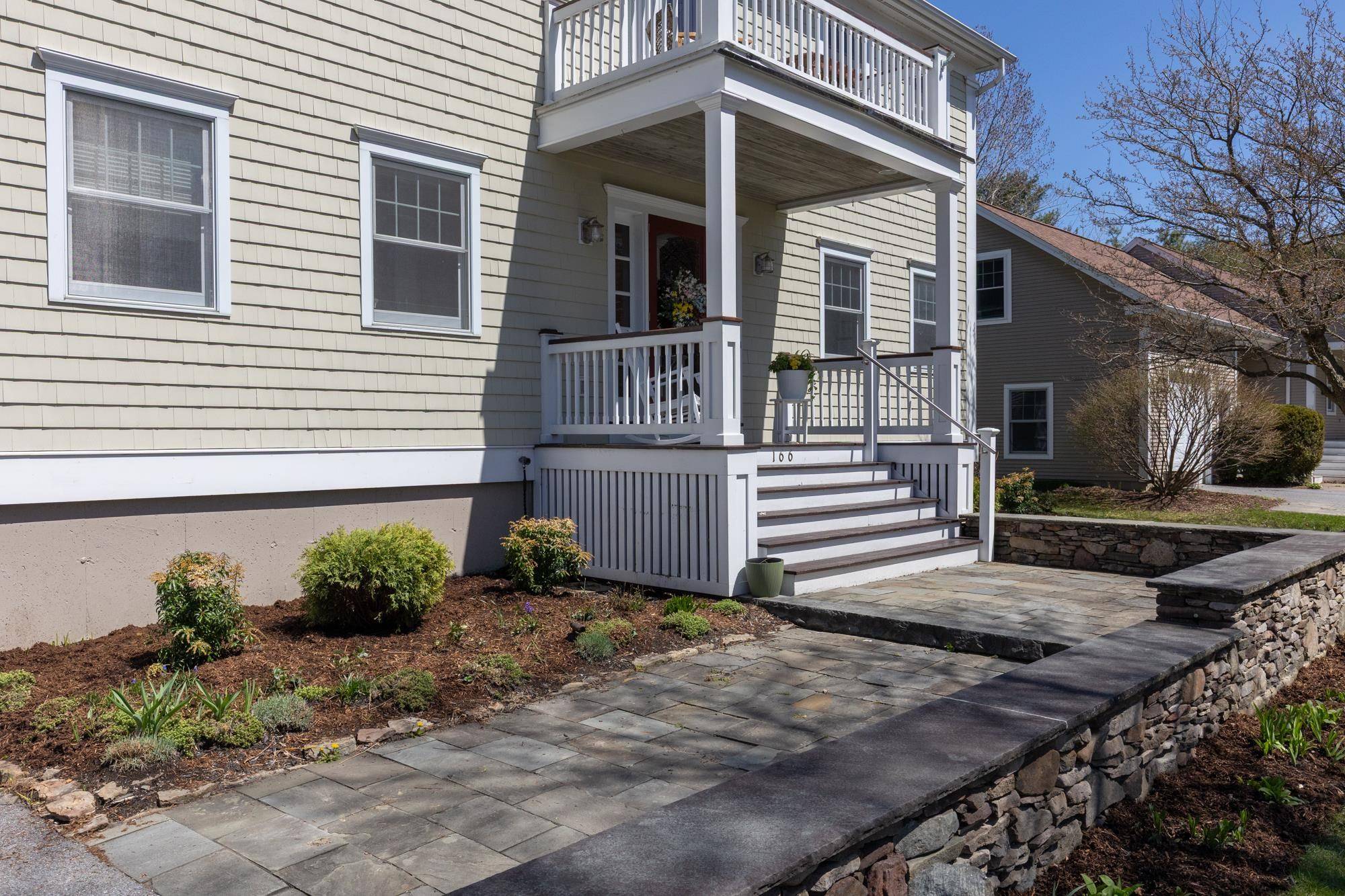 Burlington, VT 05408,166 Appletree Point RD