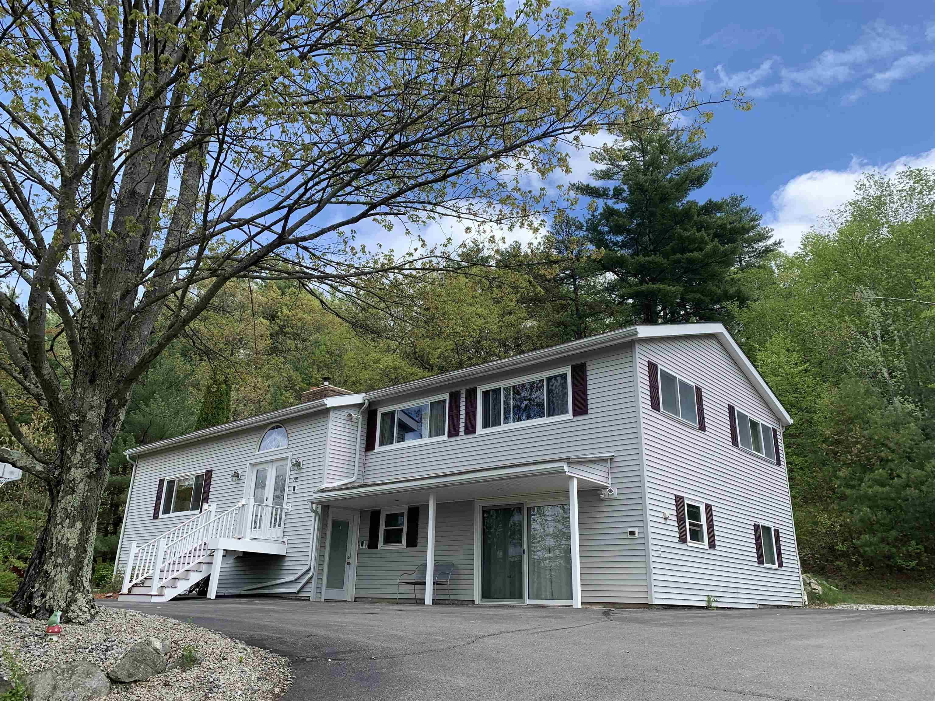 Manchester, NH 03109,299 Corning RD #Apt #1