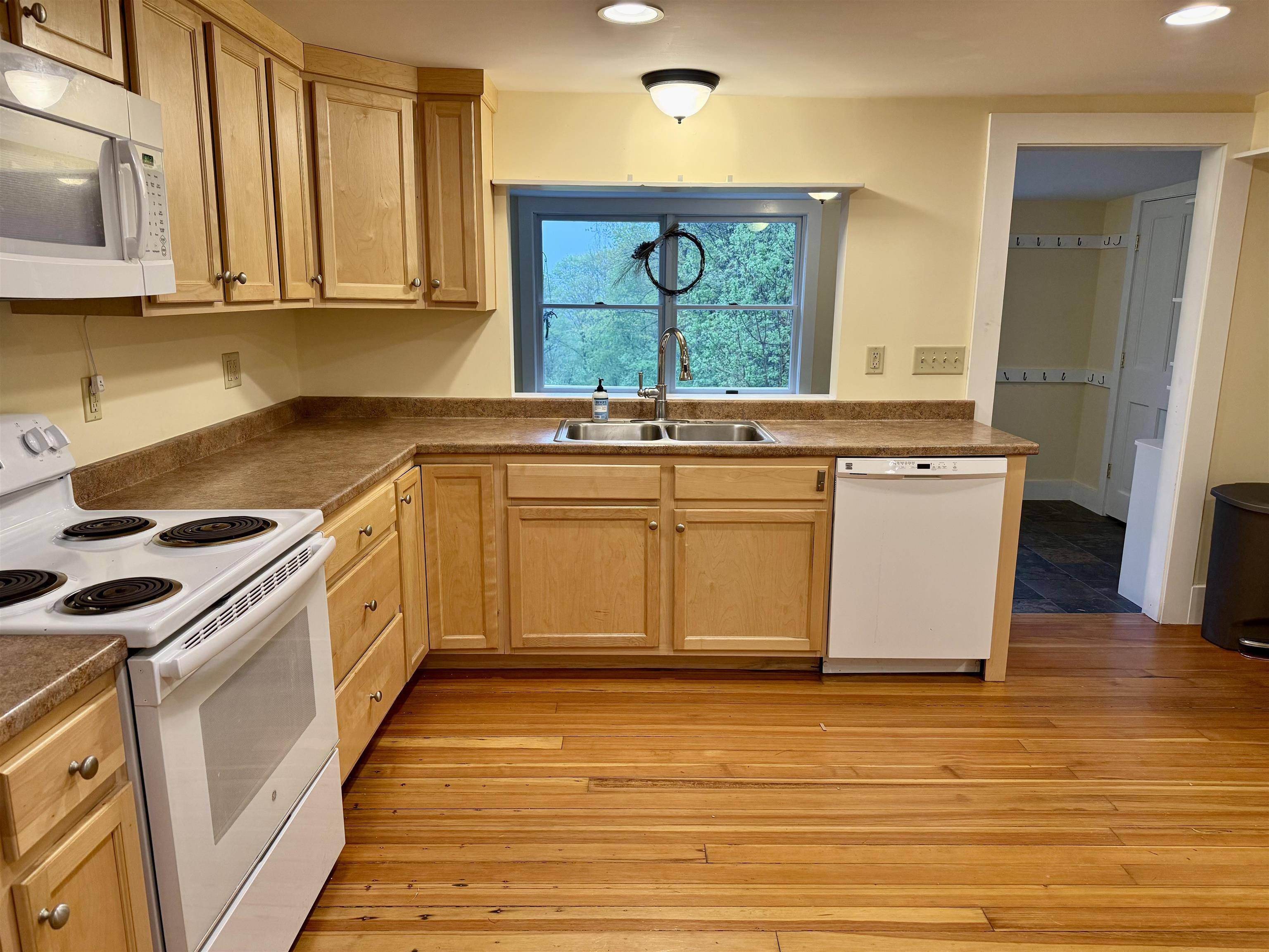 394 Cider Mill RD Cornwall, VT 05753