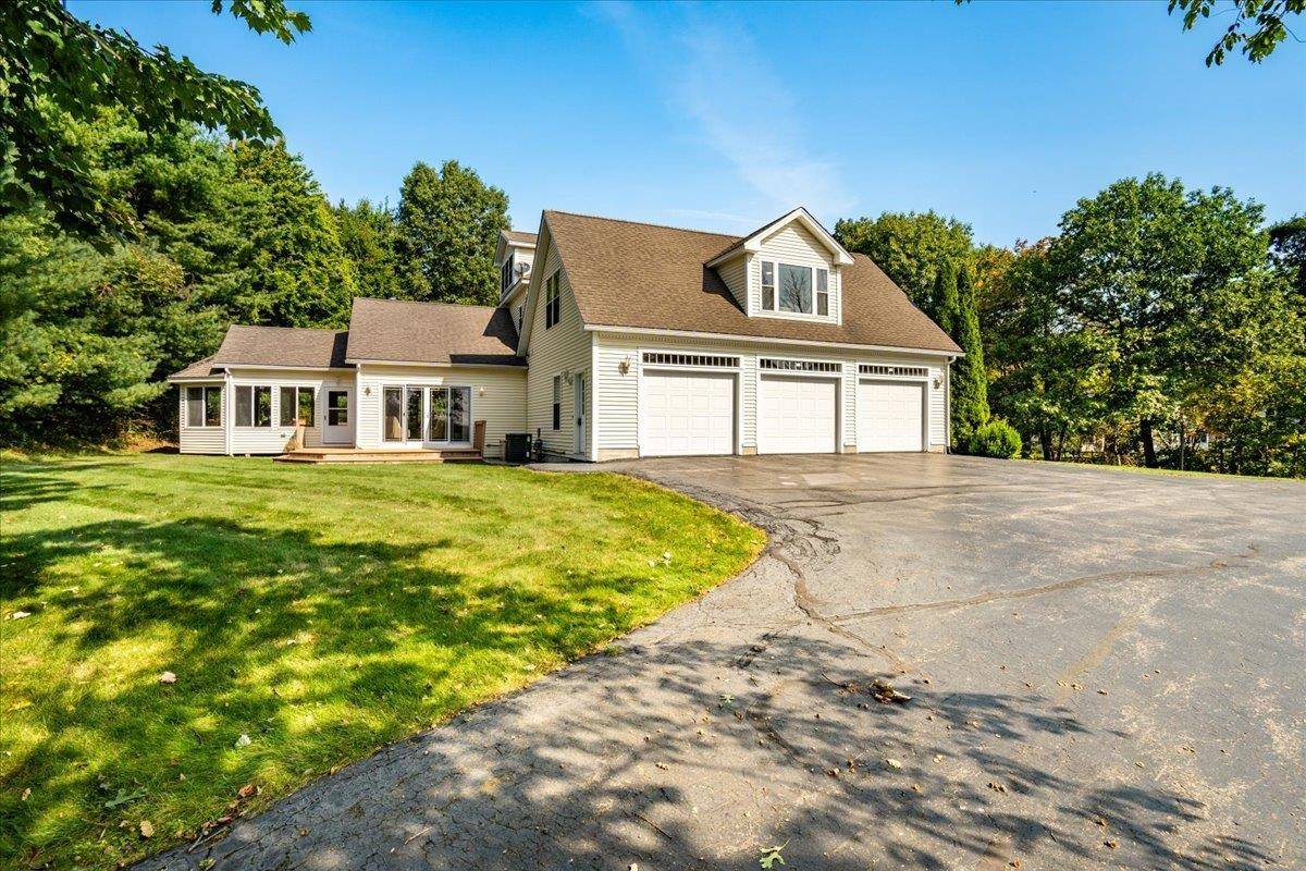 371 Tibbetts Hill RD Goffstown, NH 03045